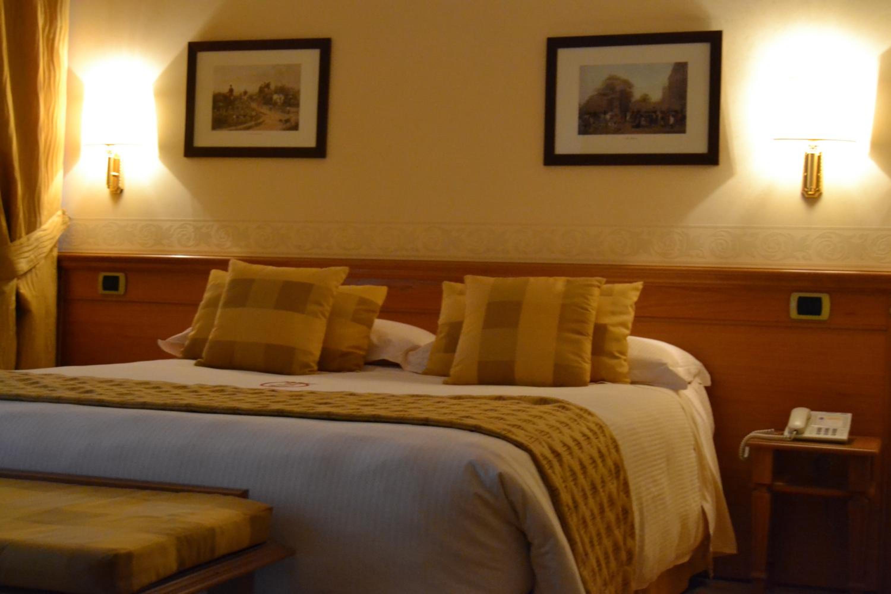 Deluxe Double Room - Photo 7