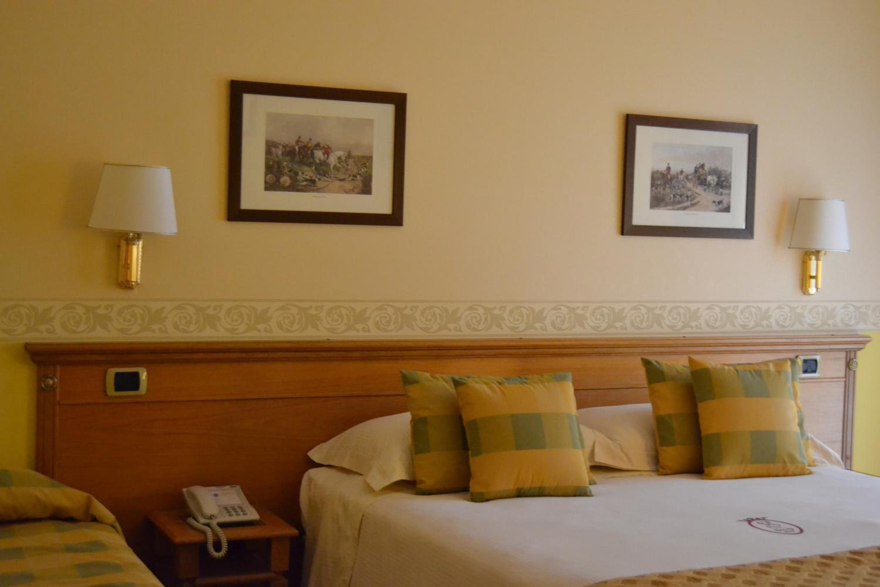 Deluxe Triple Room - Photo 5