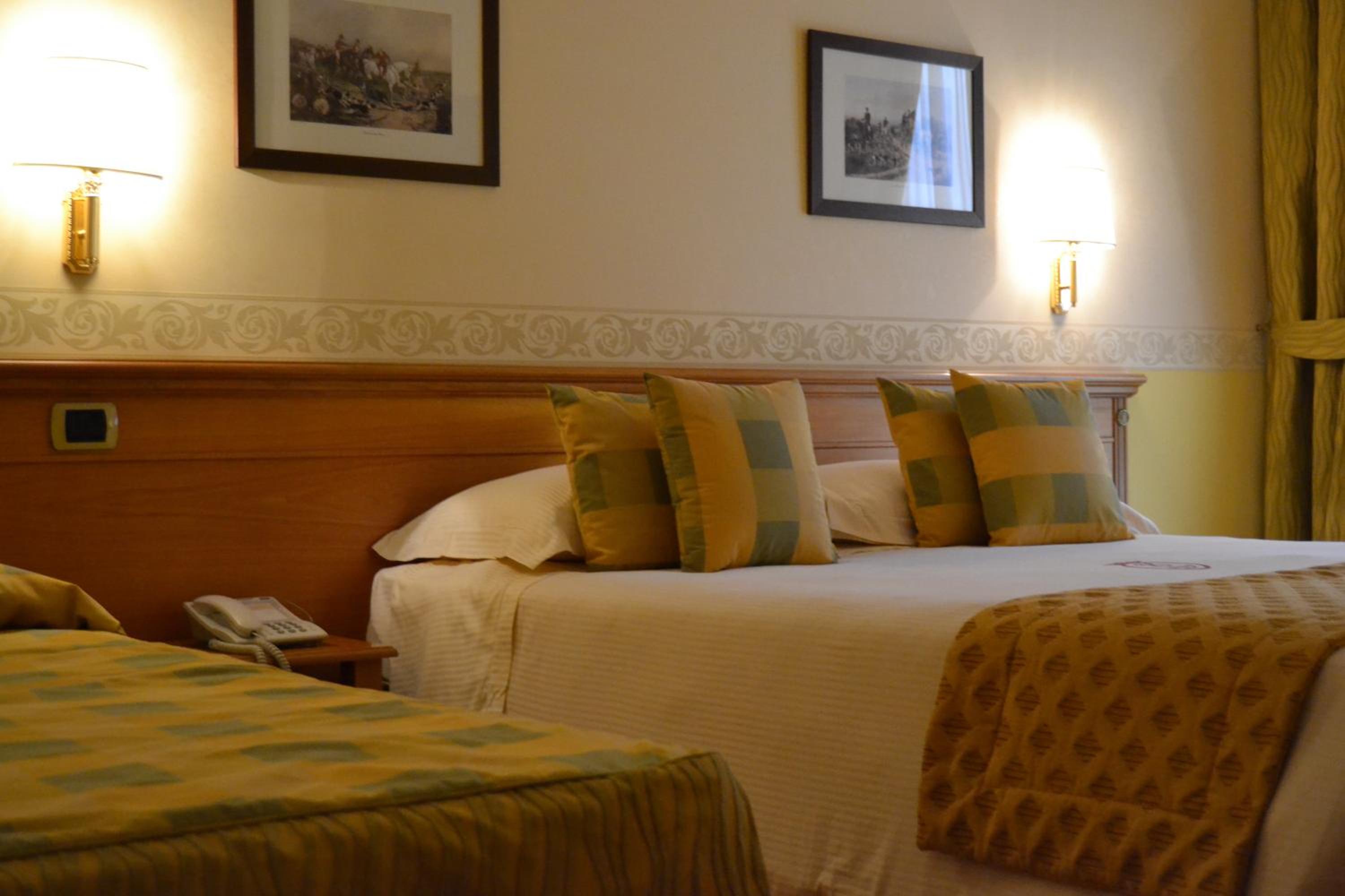 Deluxe Triple Room - Photo 6
