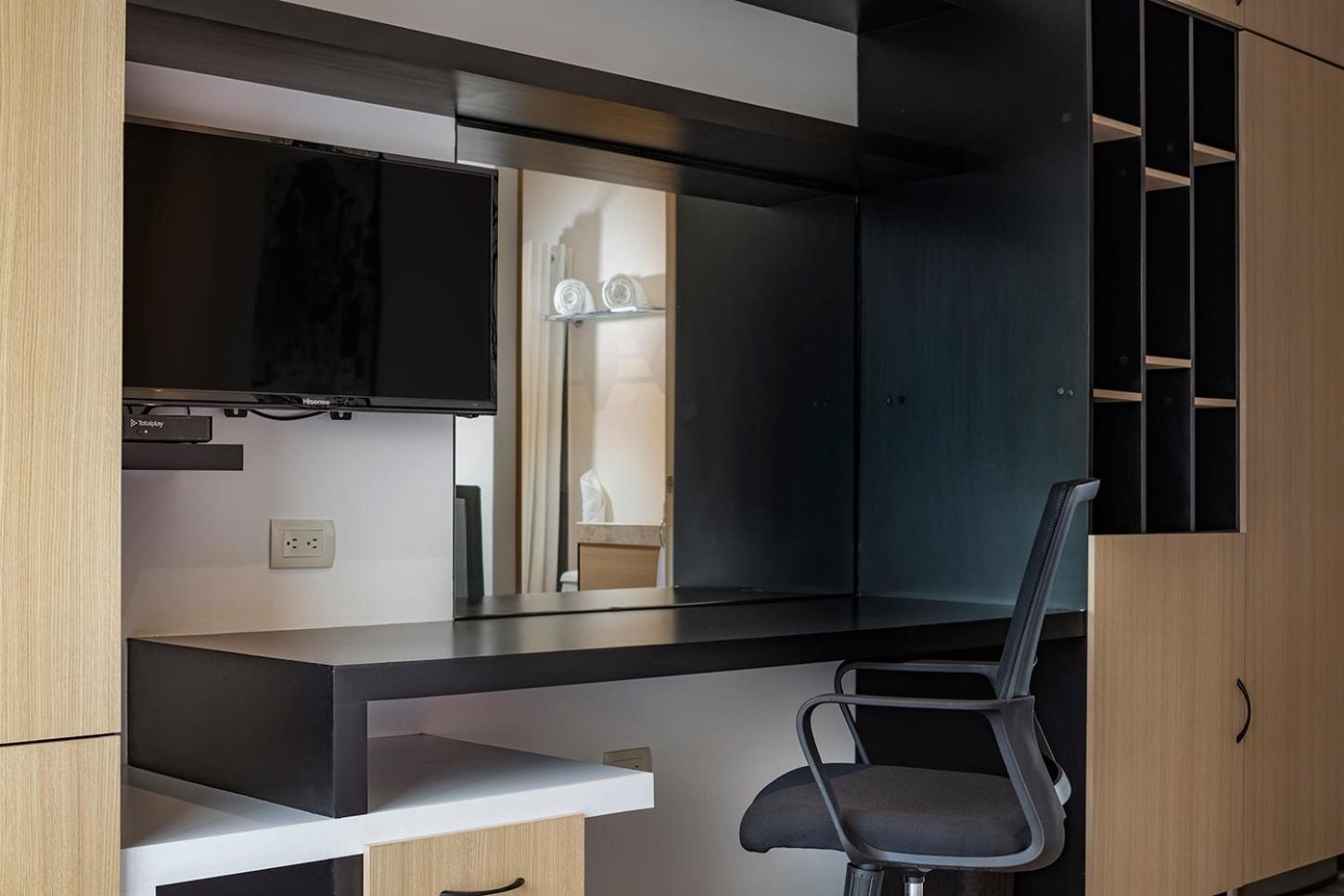 Standard Double Room - Photo 15