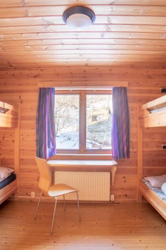 Quadruple Room with Shared Bathroom - Photo 22