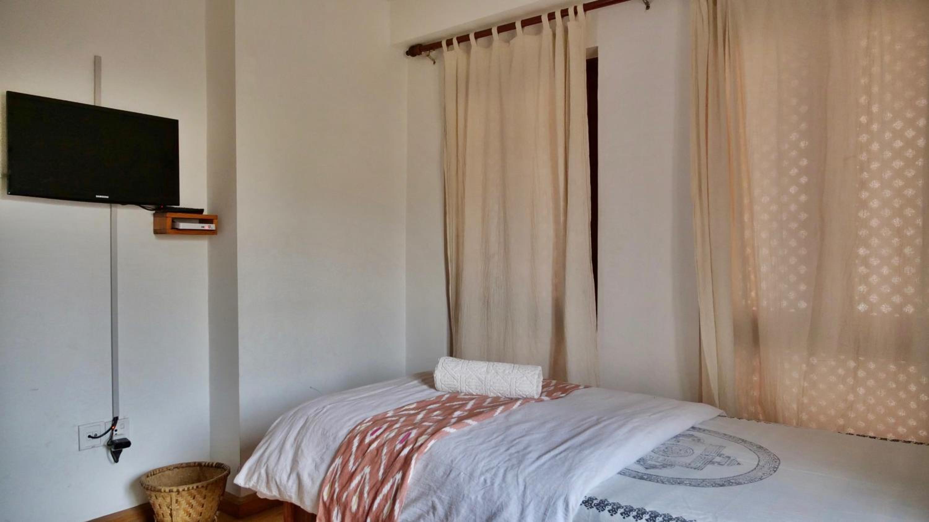 Small Twin Room photo 2