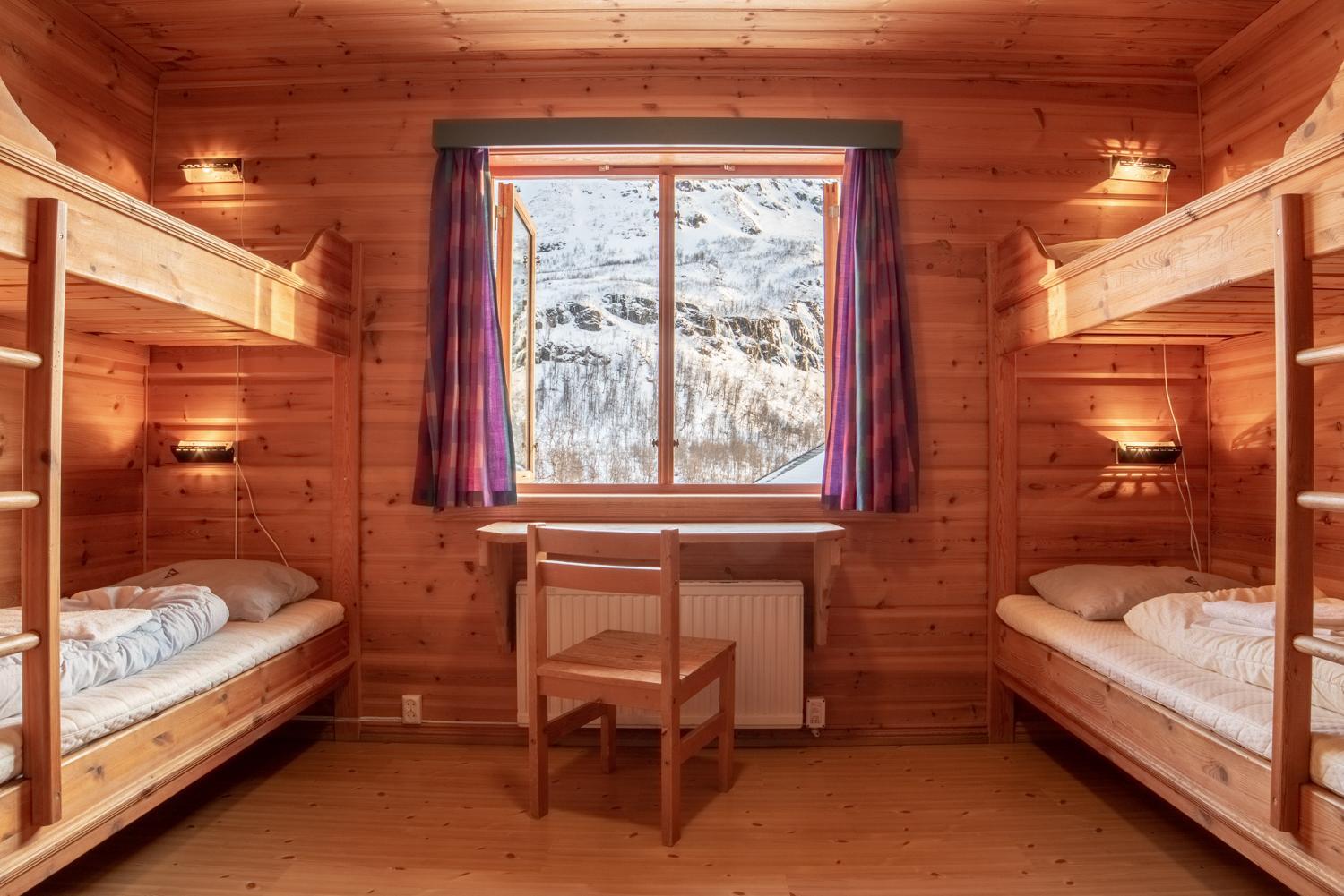 Quadruple Room with Shared Bathroom - Photo 15
