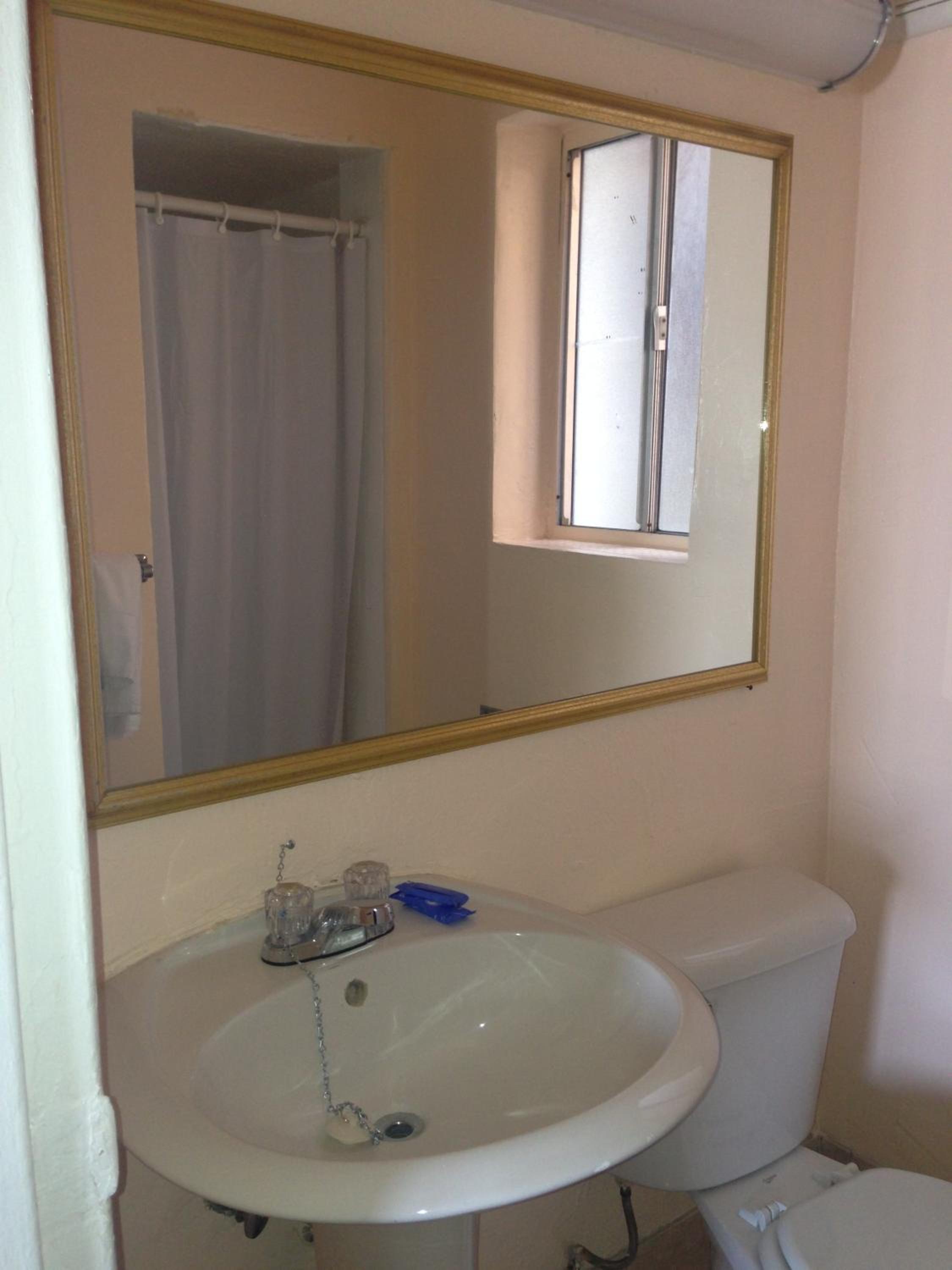 Double Room with Two Double Beds - Non-Smoking - Photo 3