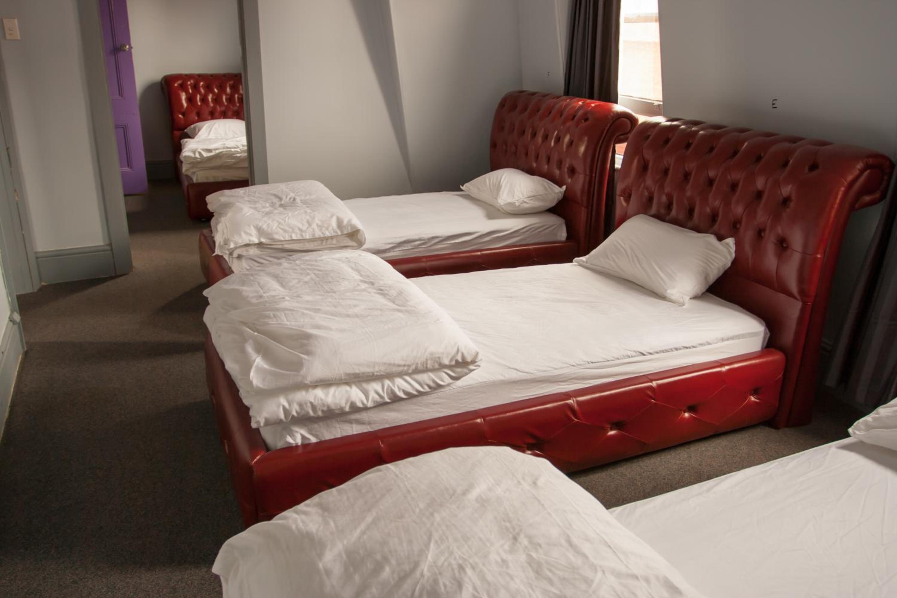Bed in 8-Bed Dormitory Room photo 1