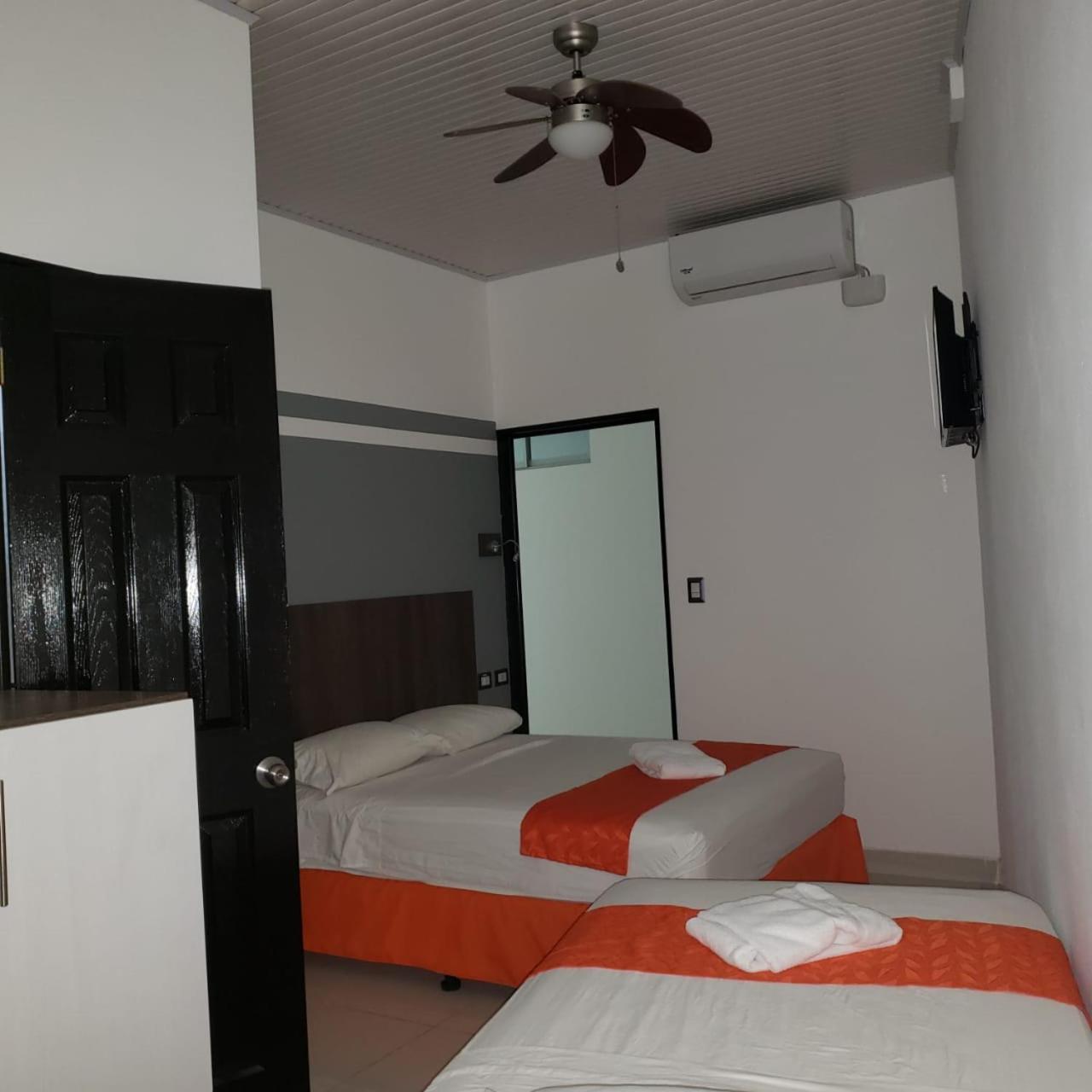 Deluxe Triple Room photo 2