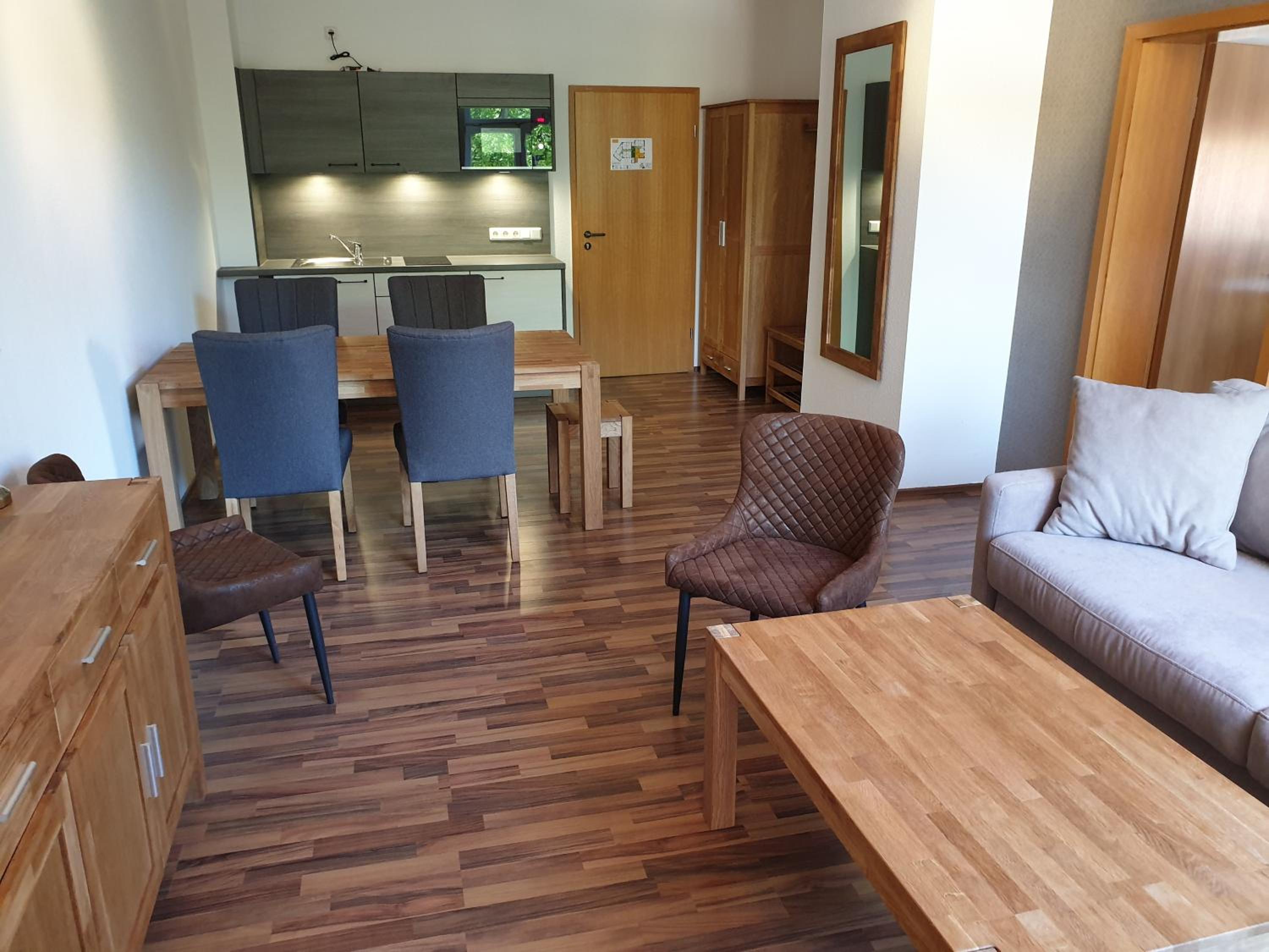 One-Bedroom Suite - Photo 2
