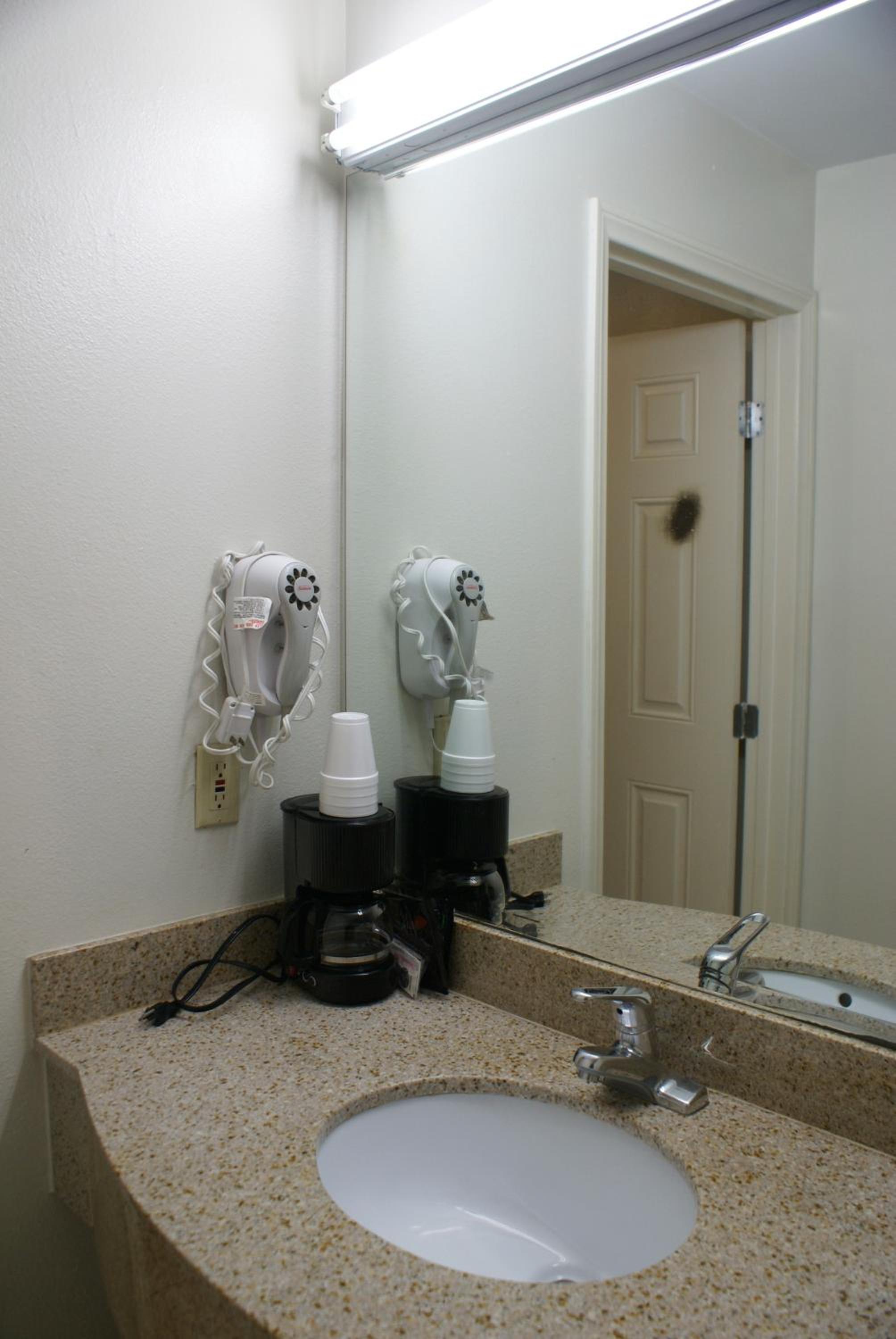 Standard Family Room - Photo 6