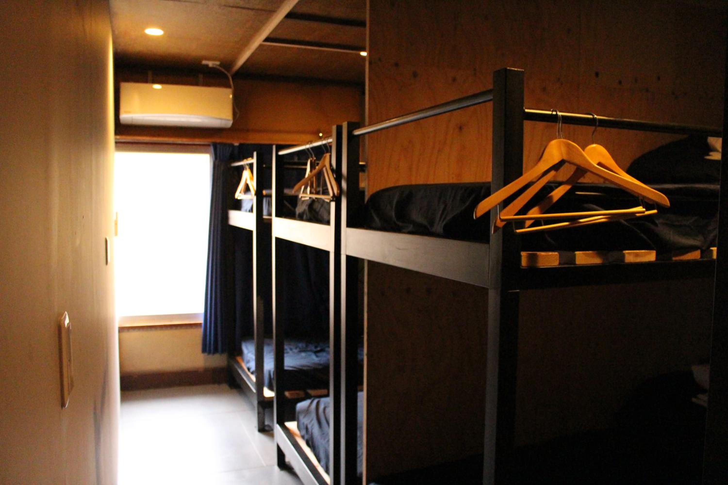Bed in 8-Bed Mixed Dormitory Room photo 1