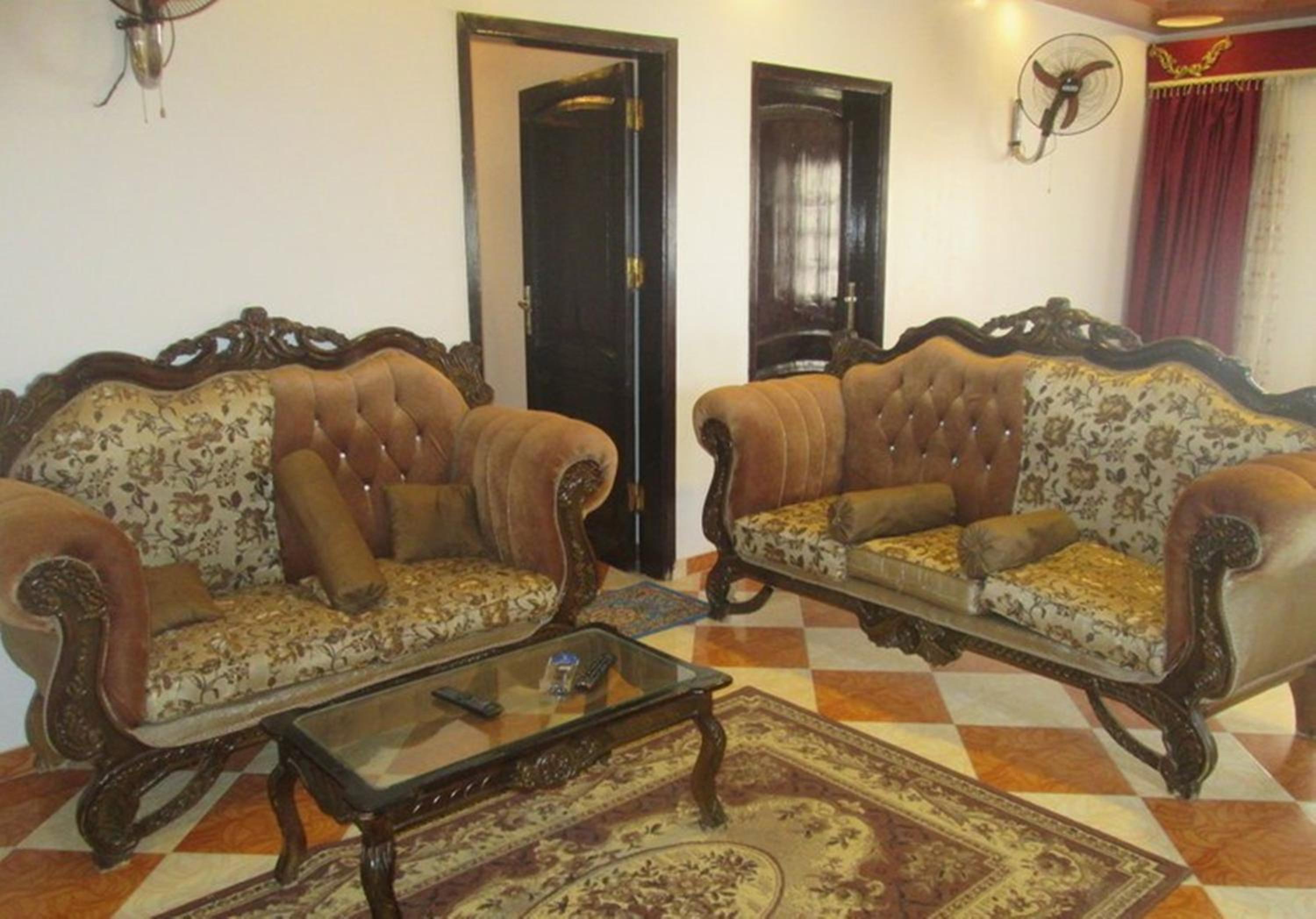 Two-Bedroom Apartment - Photo 17