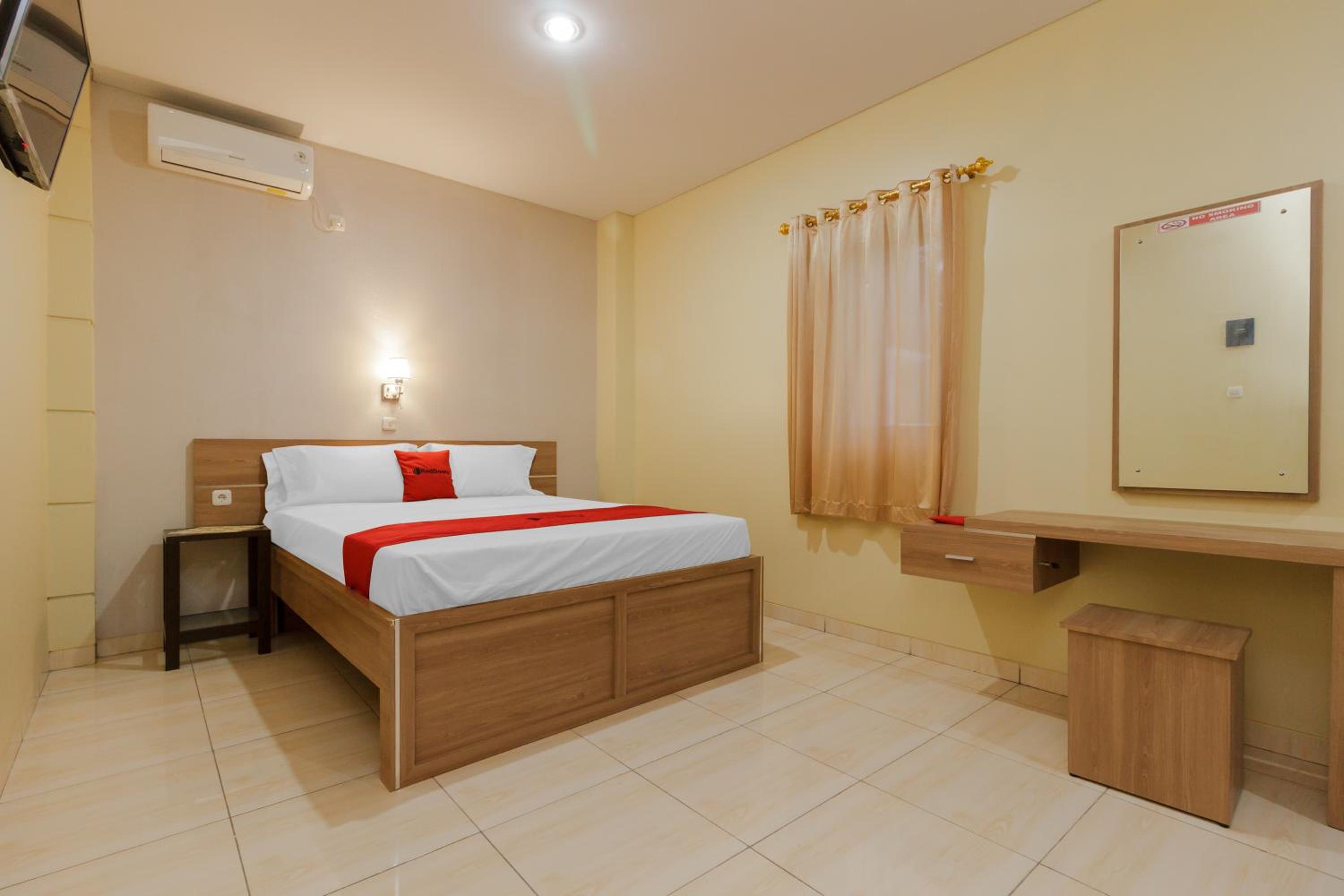 Deluxe Double or Twin Room - Photo 1