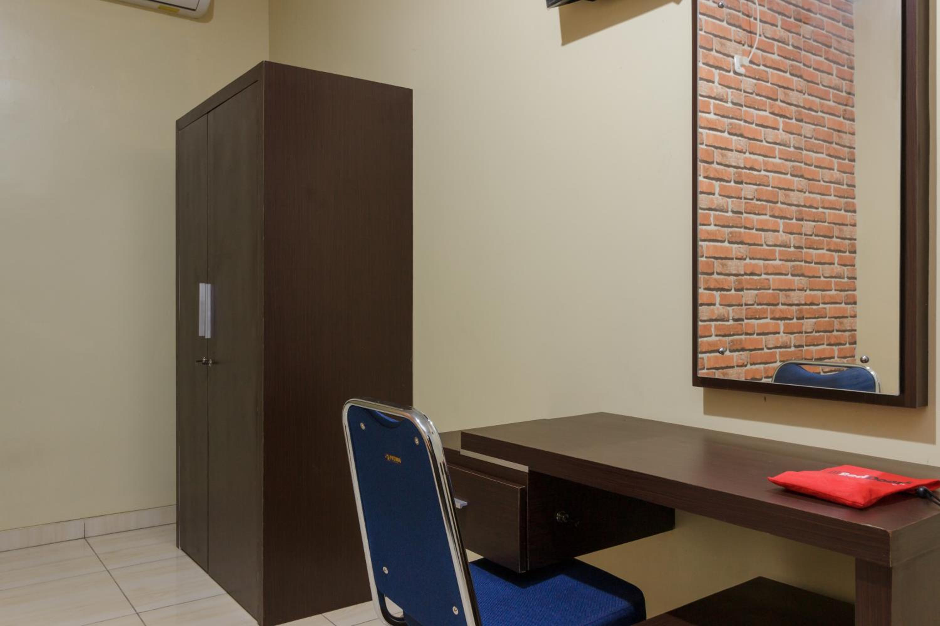 Double Room - Photo 4