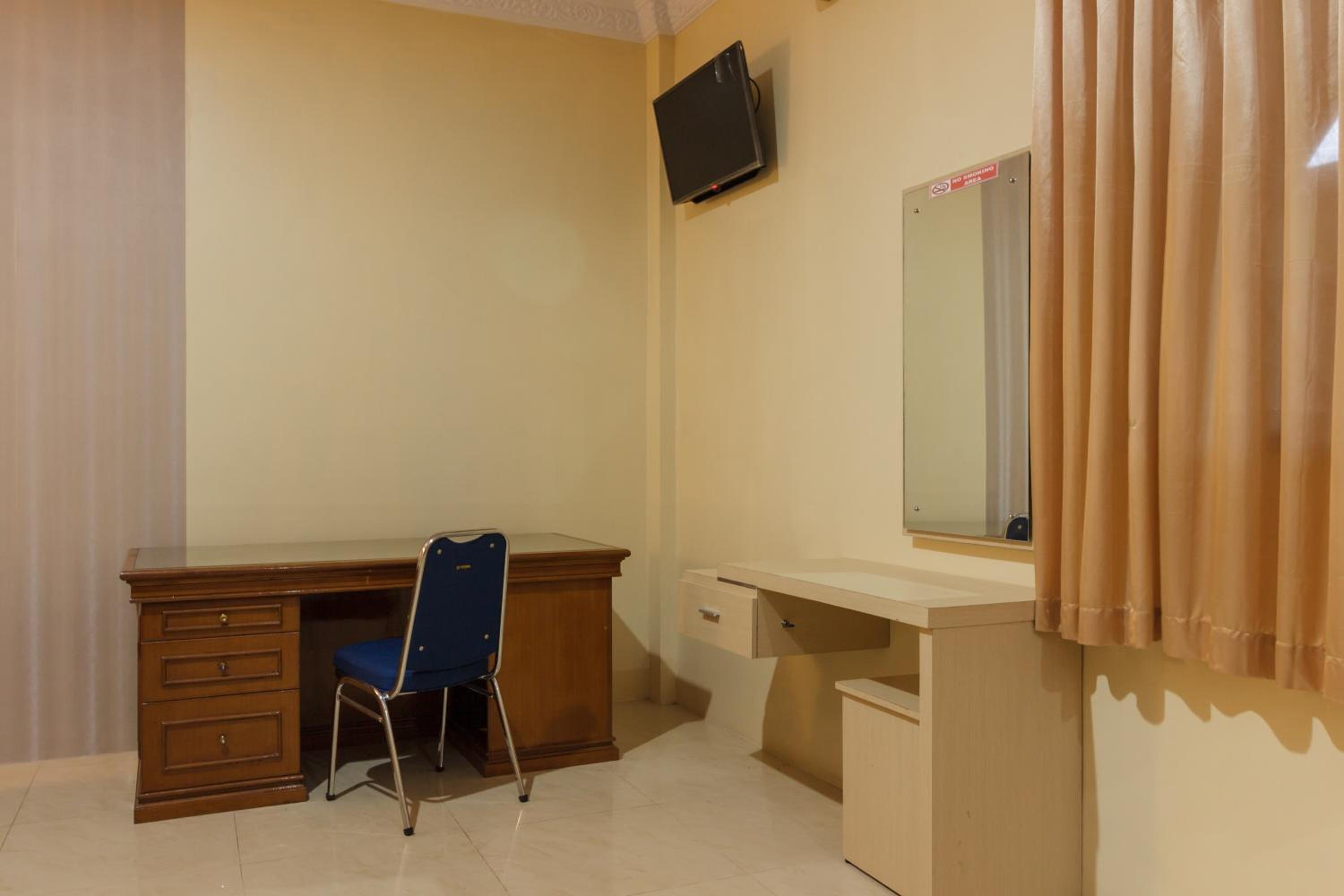 Deluxe Double or Twin Room - Photo 4