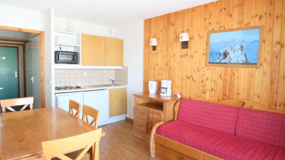 Two-Bedroom Apartment photo 3