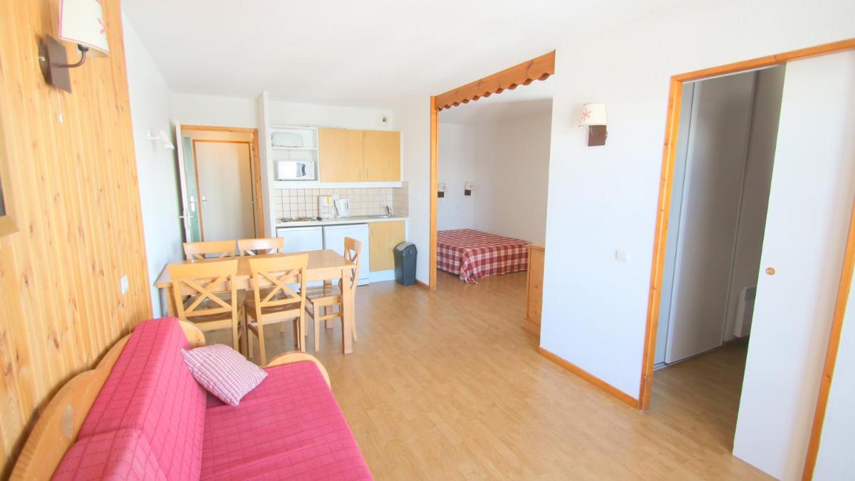 Two-Bedroom Apartment photo 3