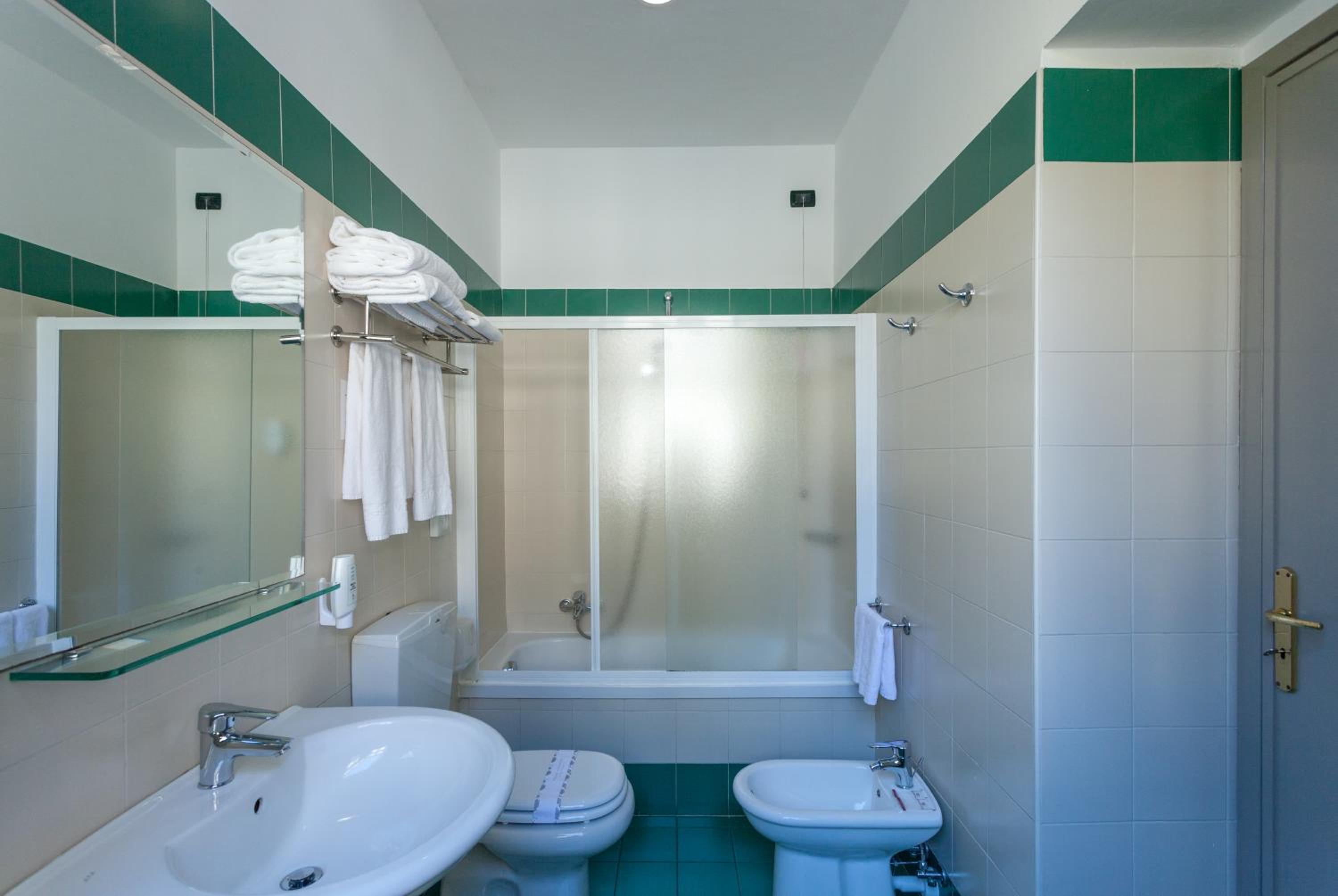 Triple Room - Photo 2