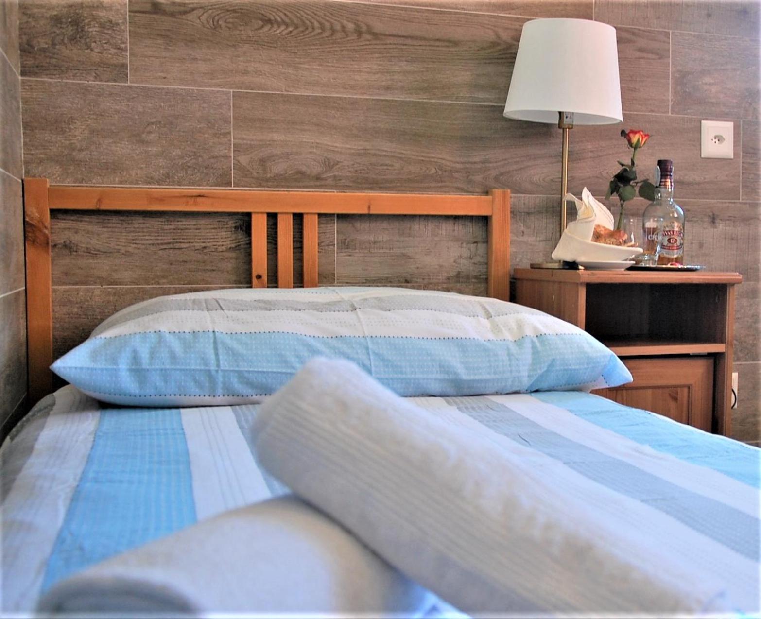 Single Room photo 2