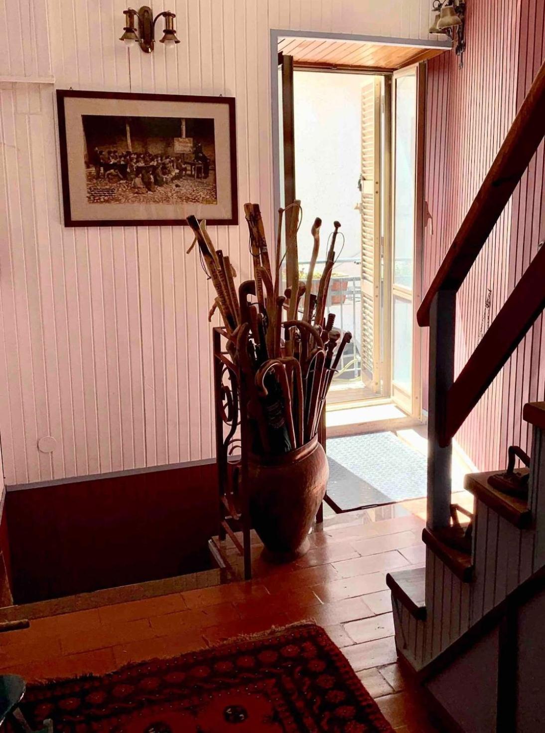 Apartment with Mountain View - Photo 18