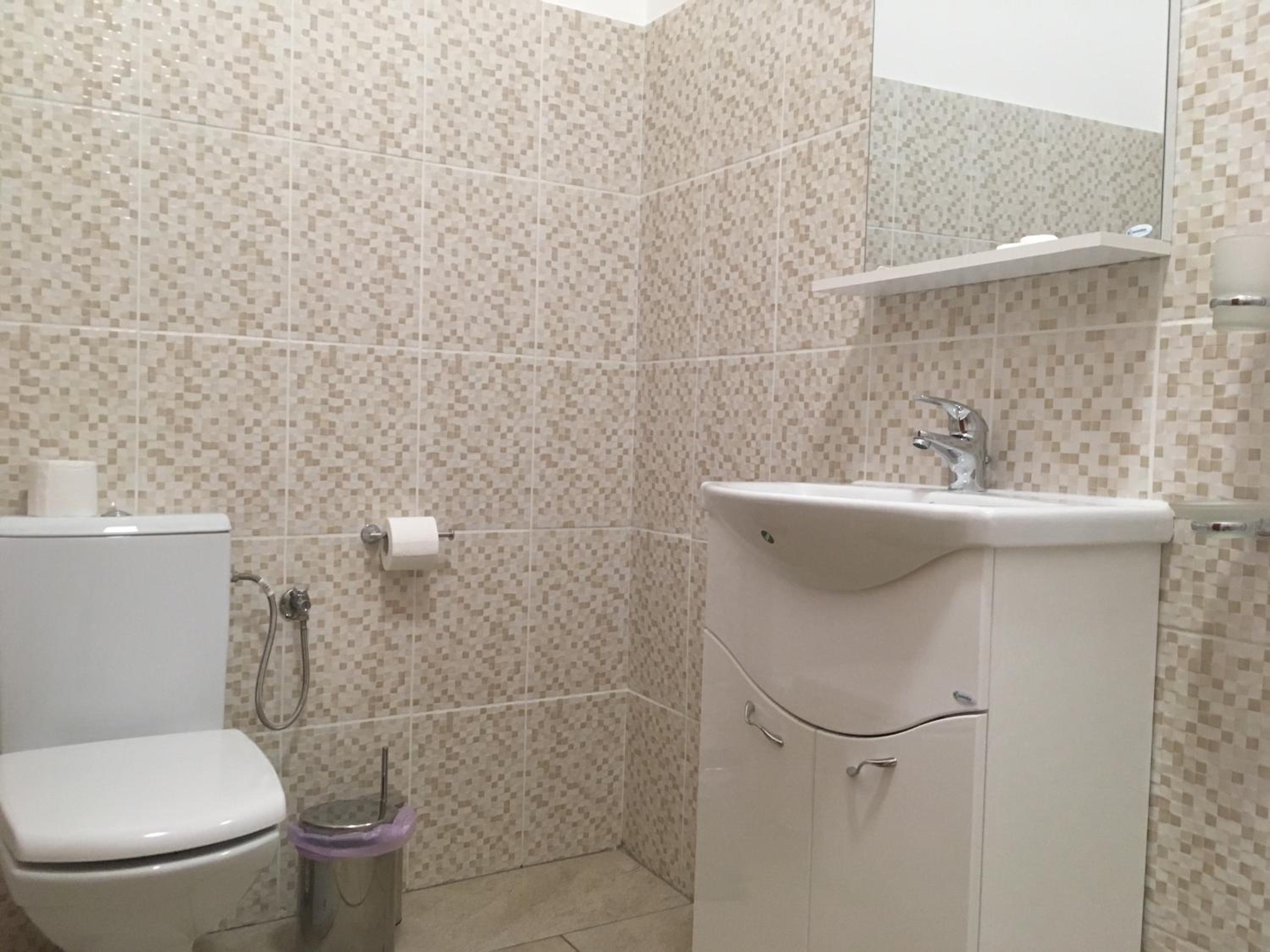 Double or Twin Room - Photo 6