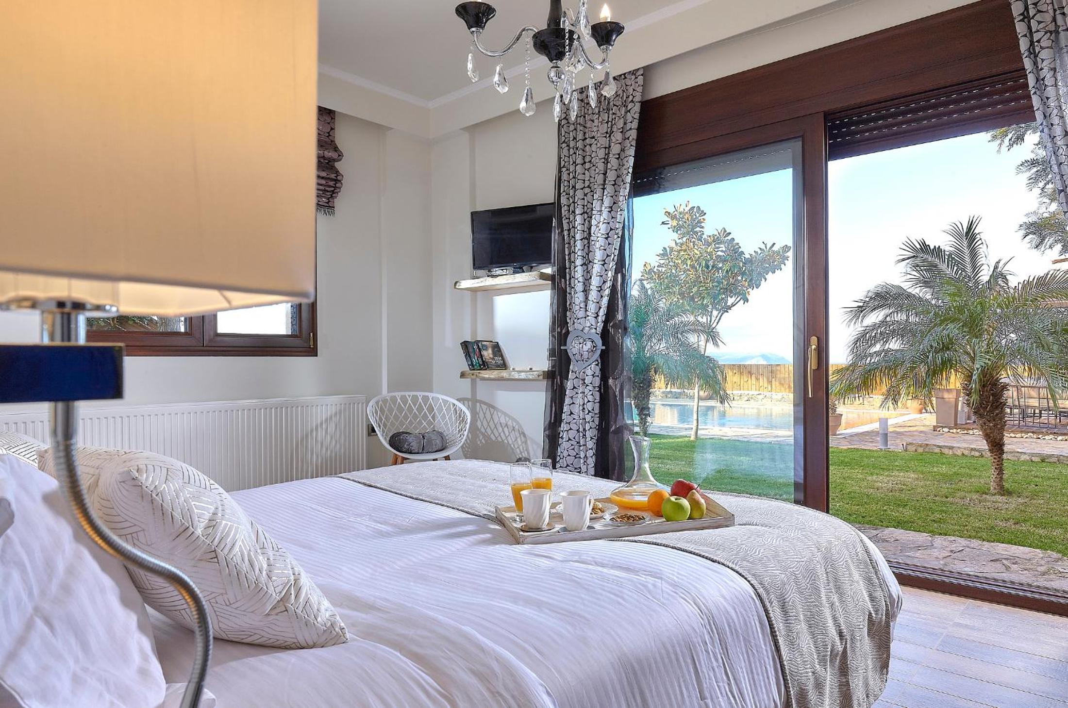 Villa photo 3