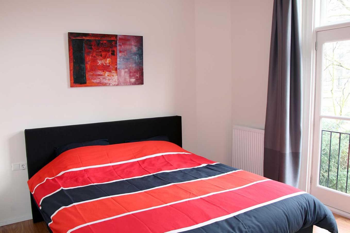 Large Double Room - Photo 1