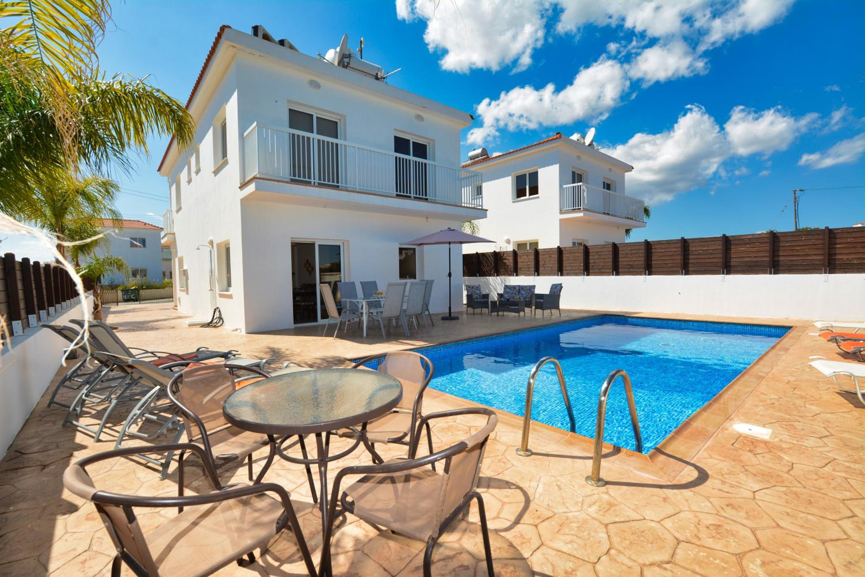 Villa - Photo 16