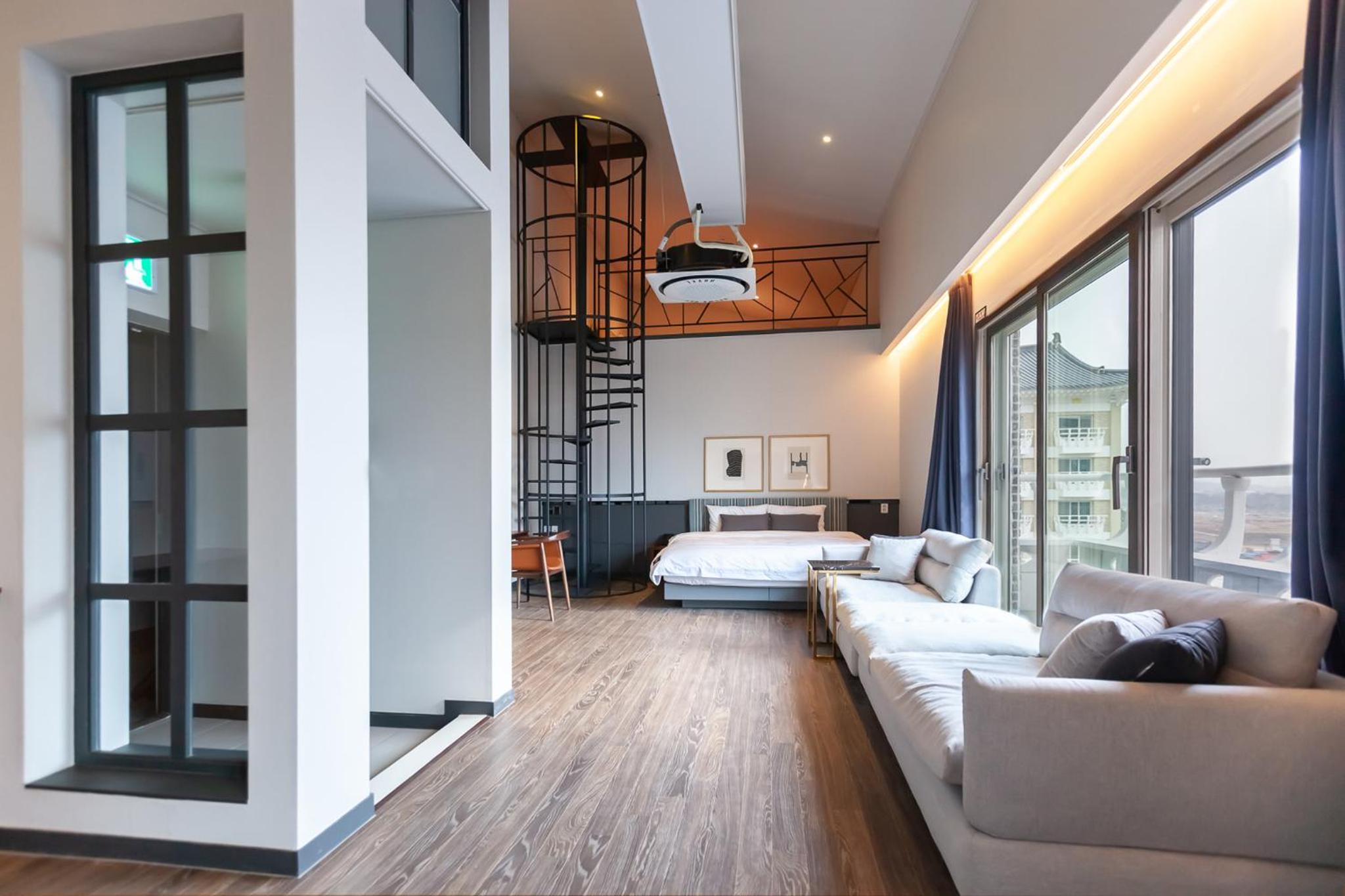 Duplex Suite photo 2