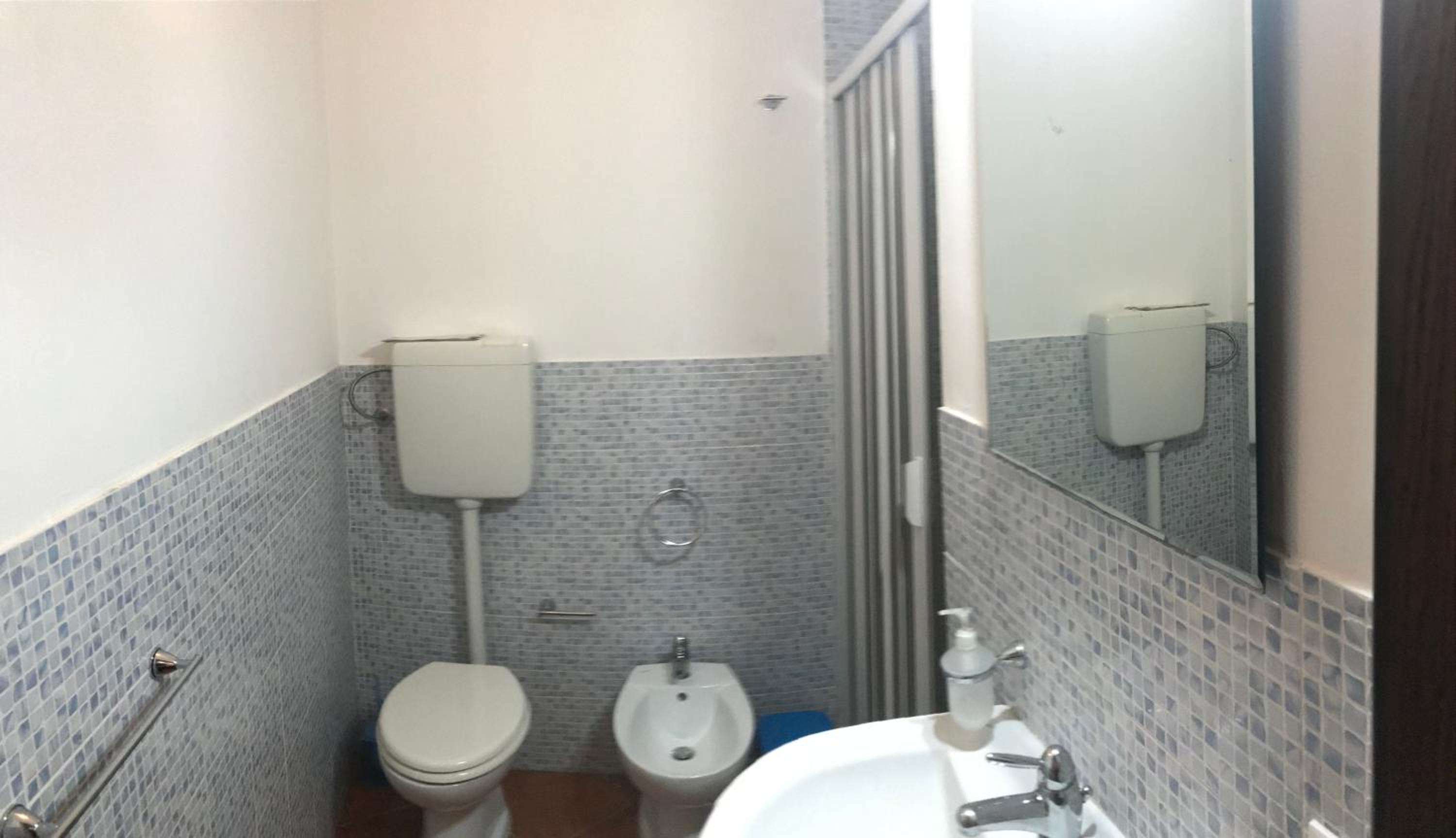 Double Room - Photo 9