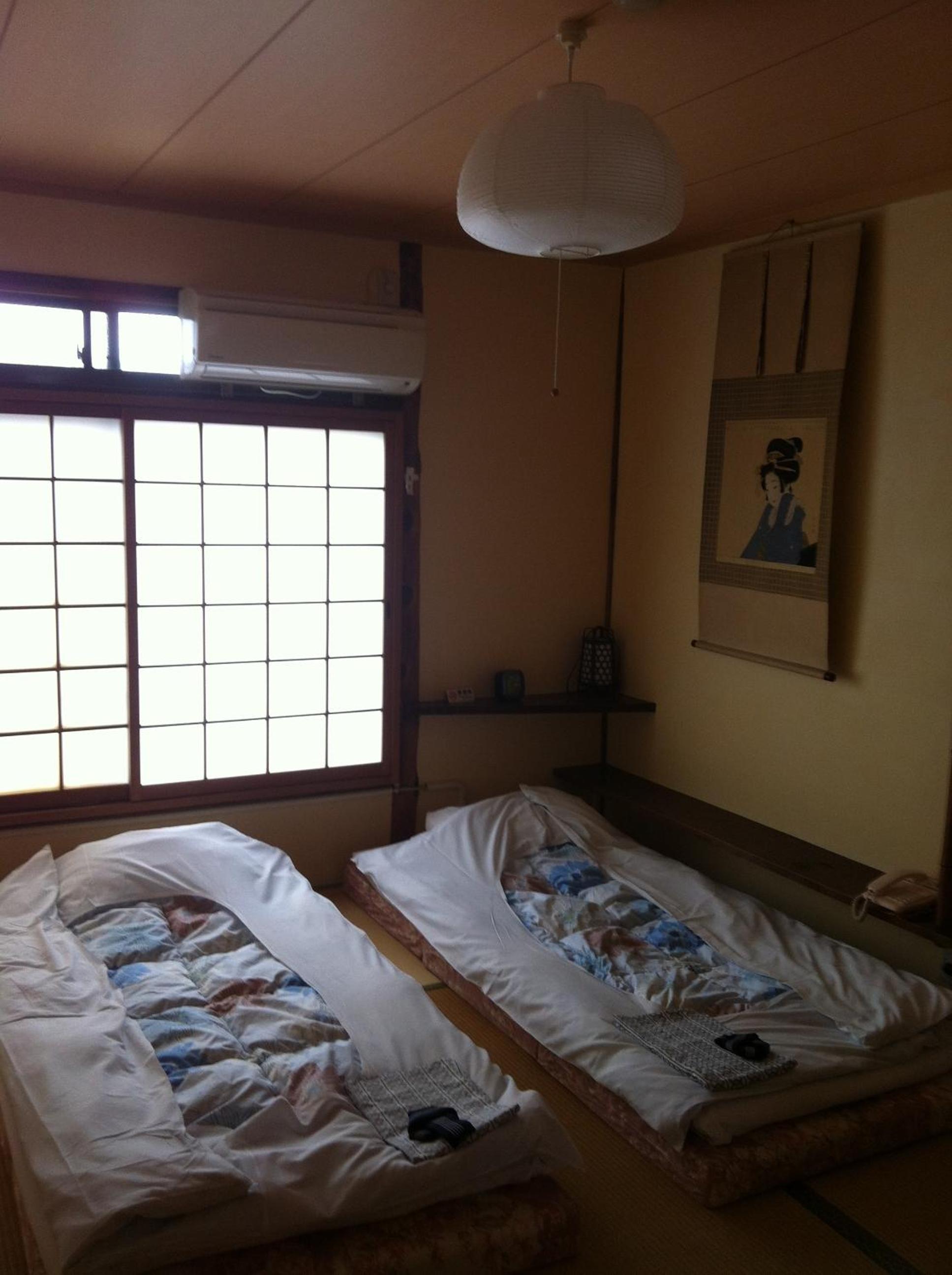 Japanese-Style Twin Room with Shared Bathroom photo 1