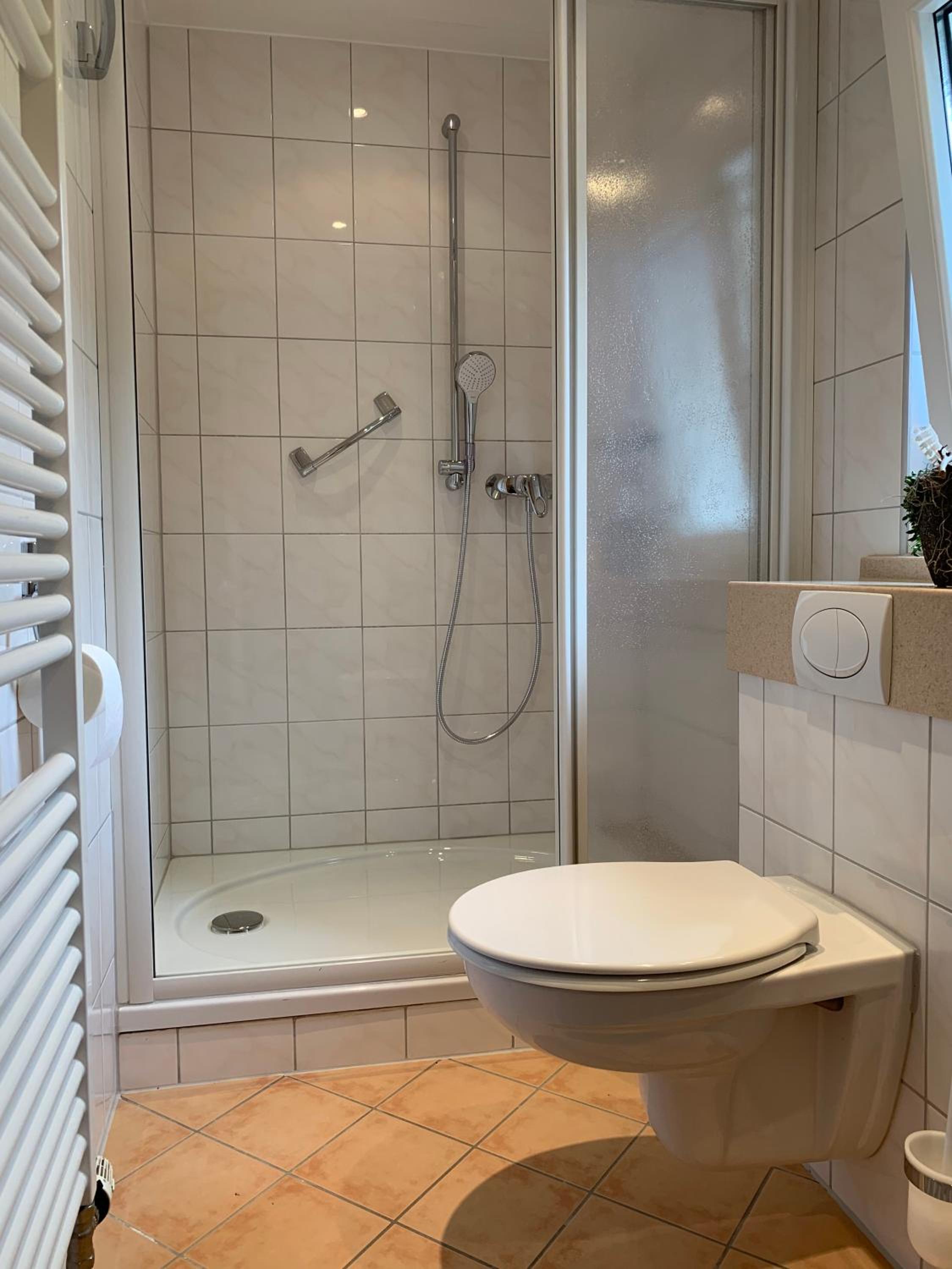 Double Room with Private External Bathroom on the hall - Photo 3