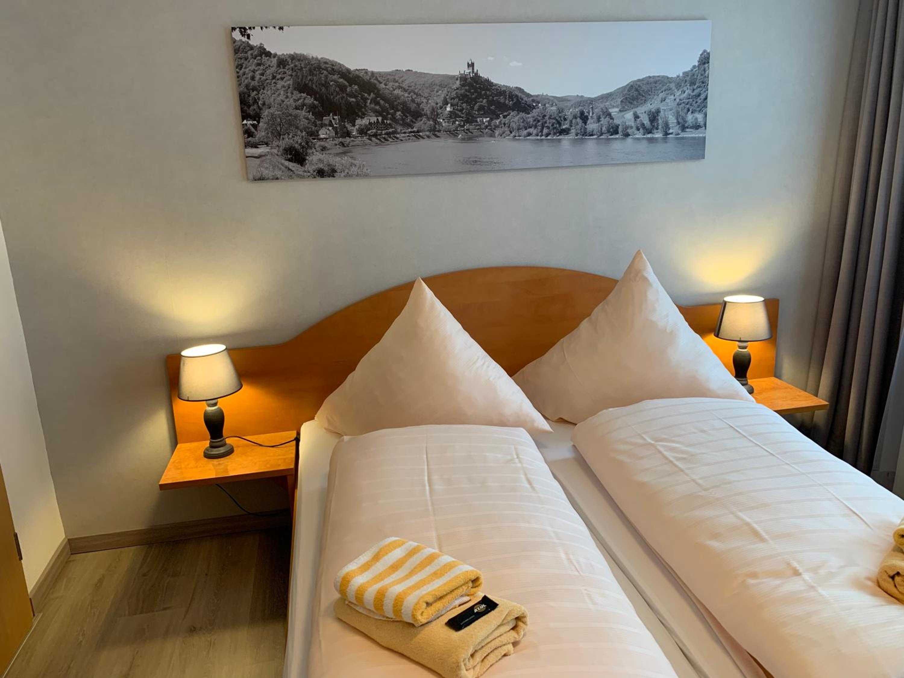 Double Room - Photo 12