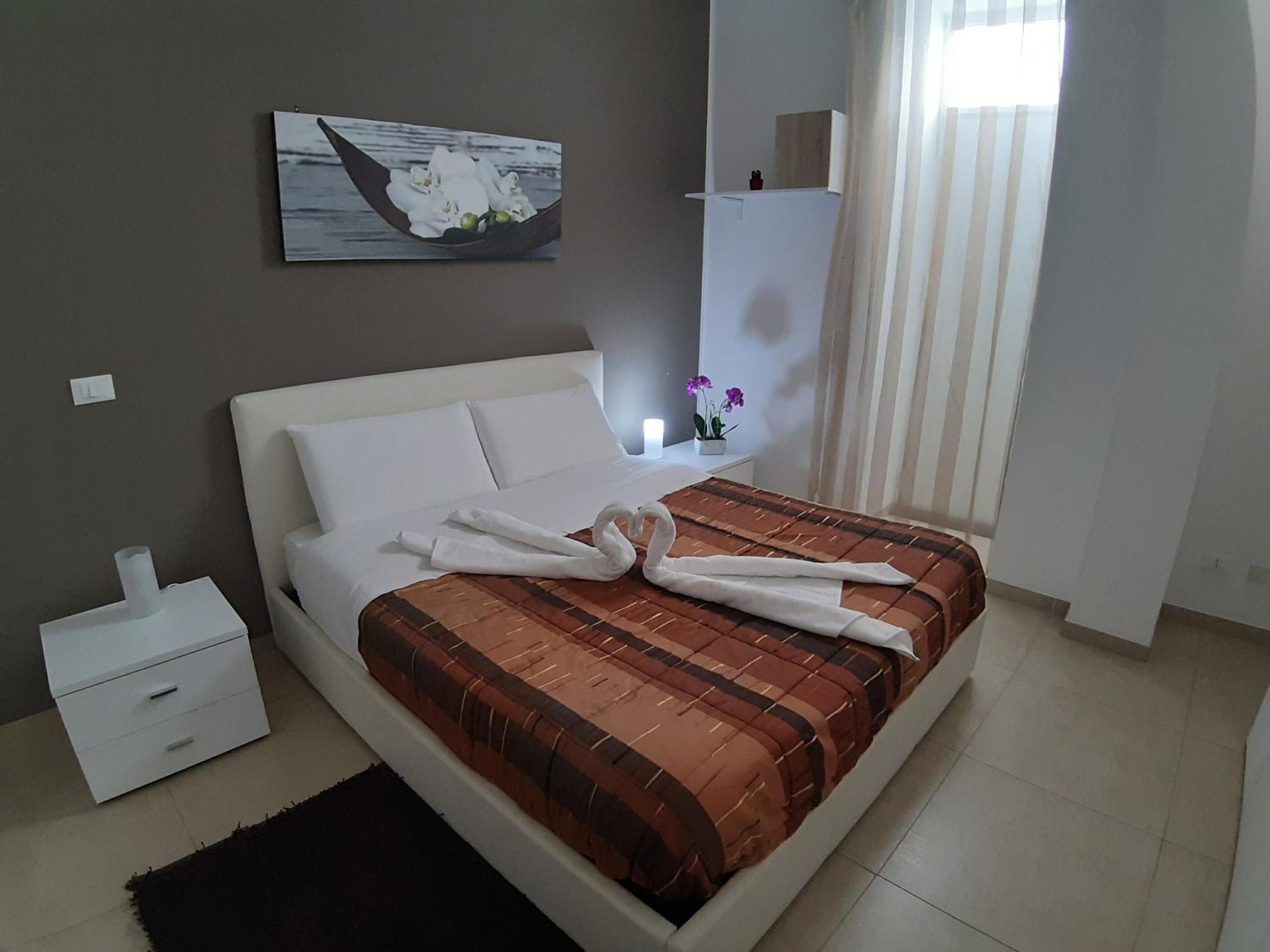 One-Bedroom Apartment - Photo 35