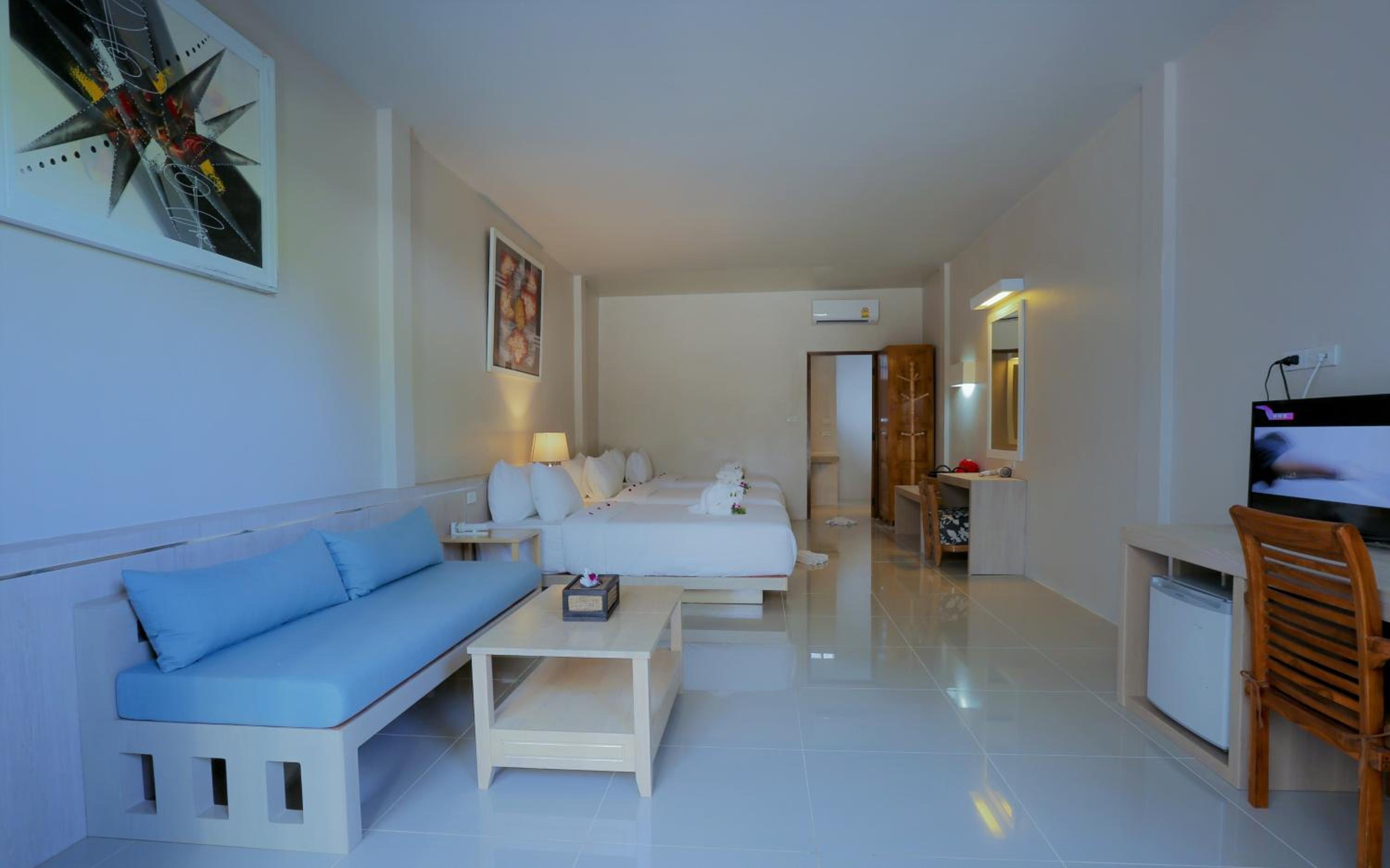 Family Suite - Photo 8