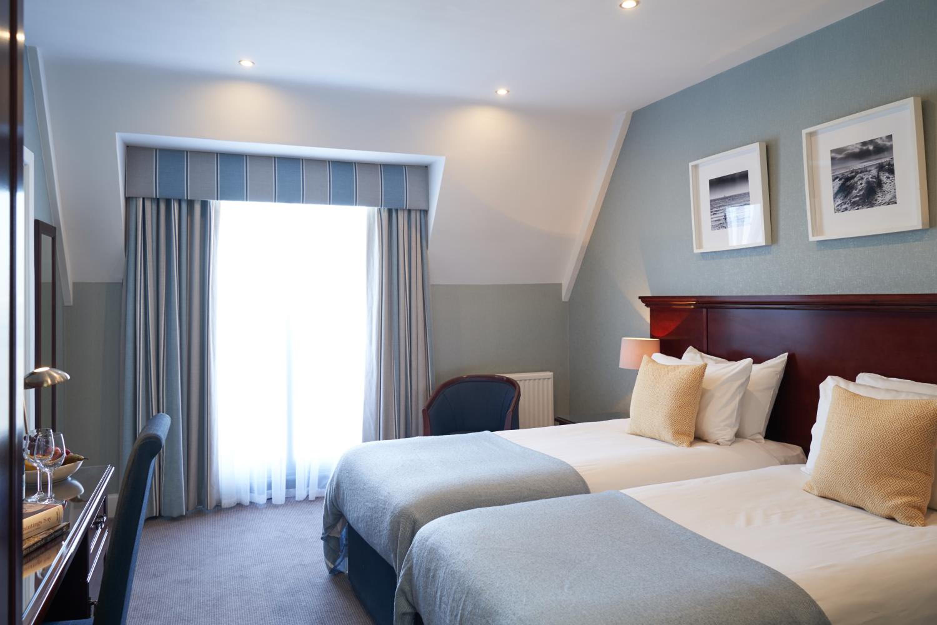 Twin Room with Balcony - Photo 1