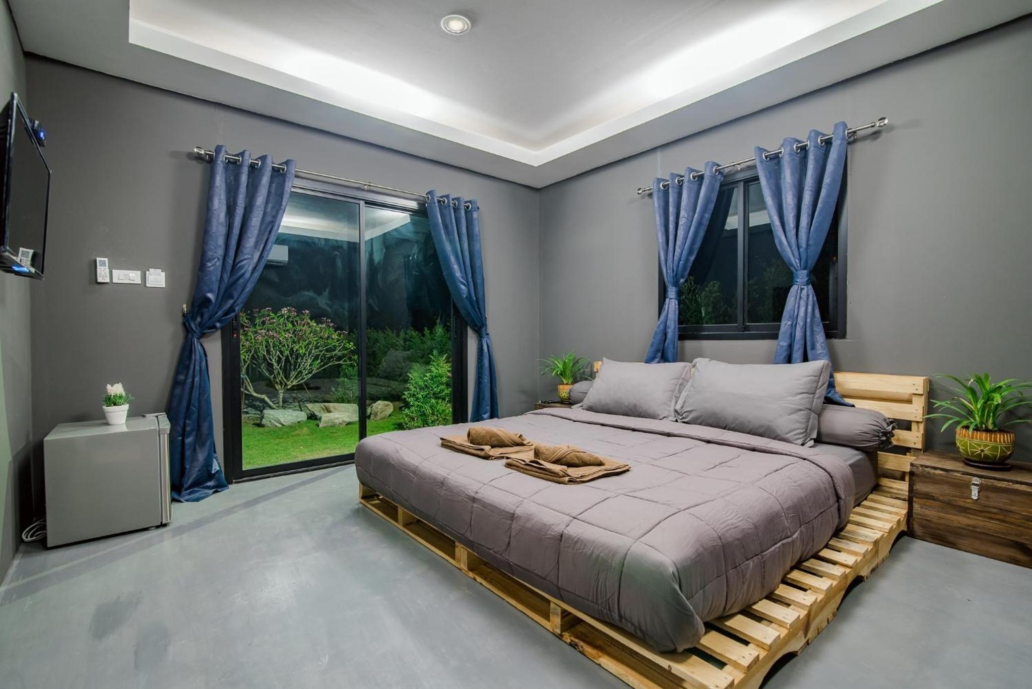 Double Room with Mountain View - Photo 9