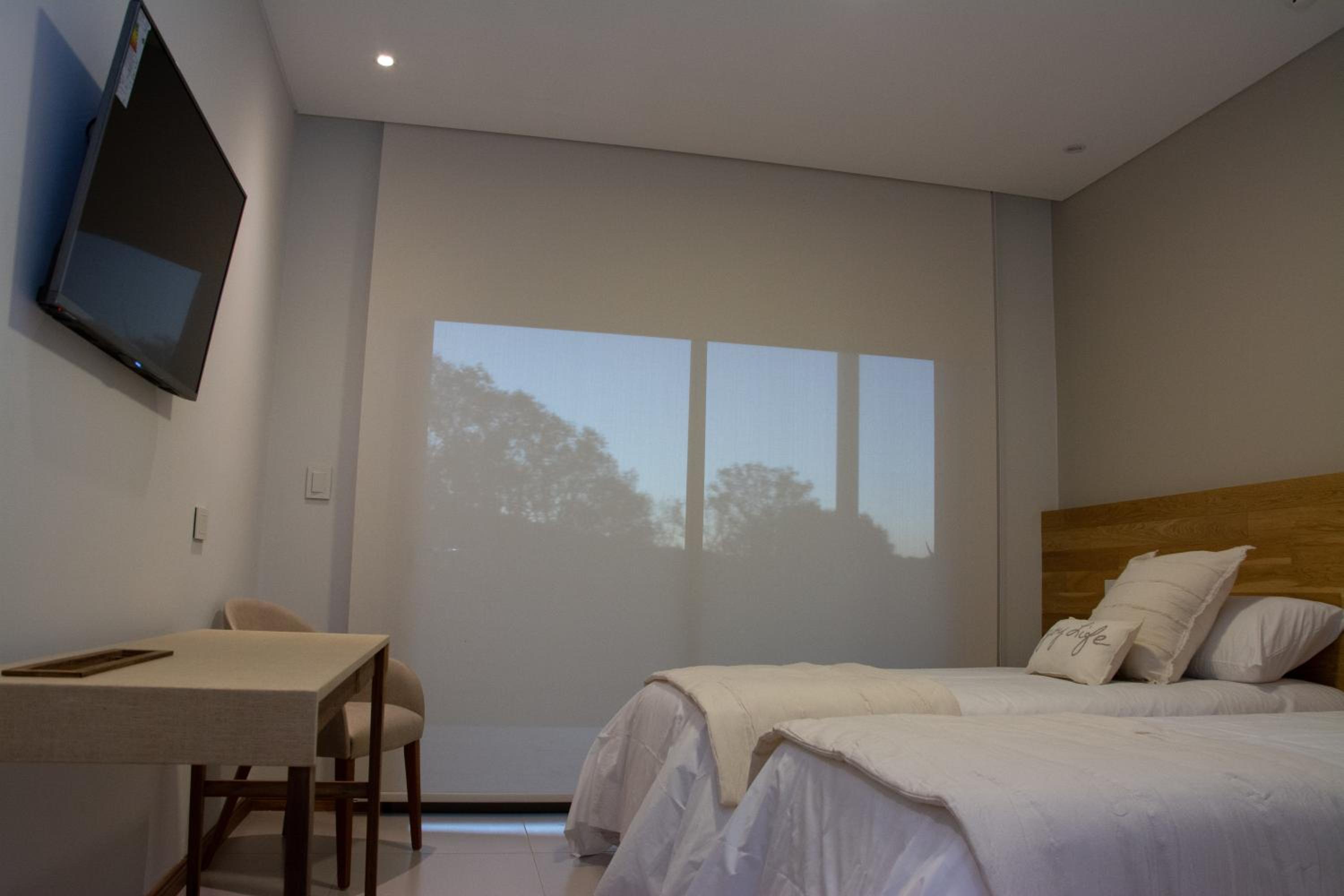 Standard Twin Room photo 3