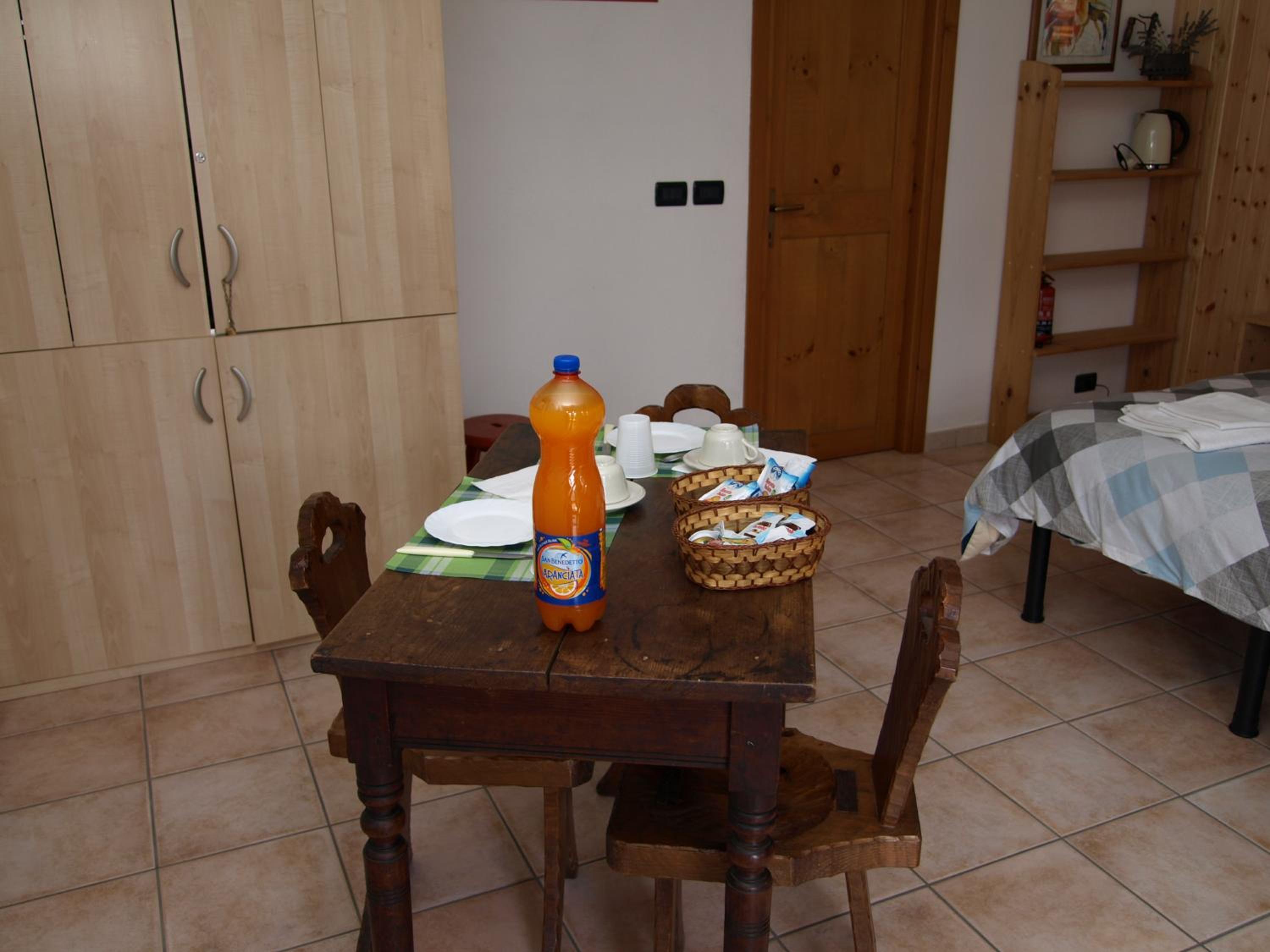 Large Double or Twin Room photo 2