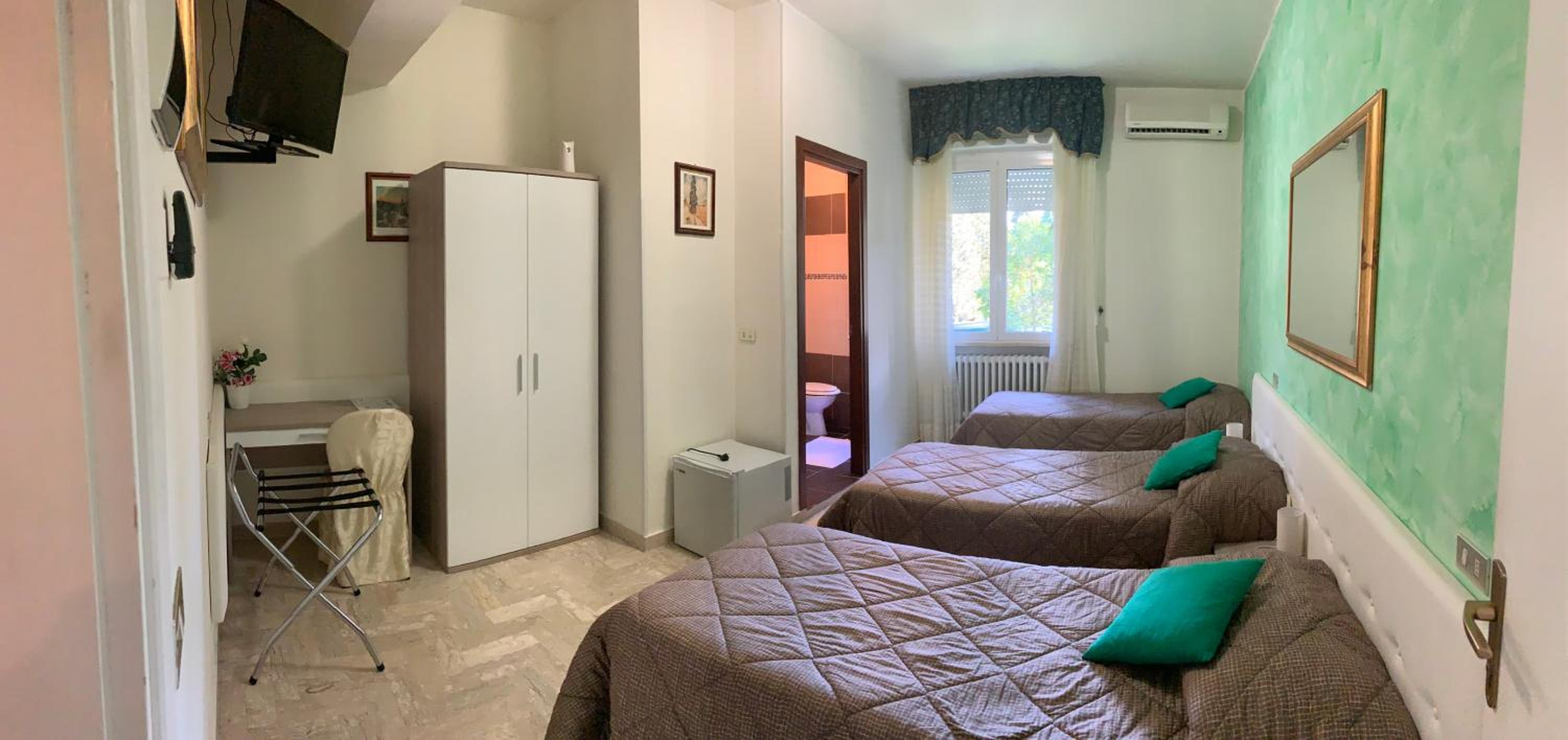 Triple Room photo 2
