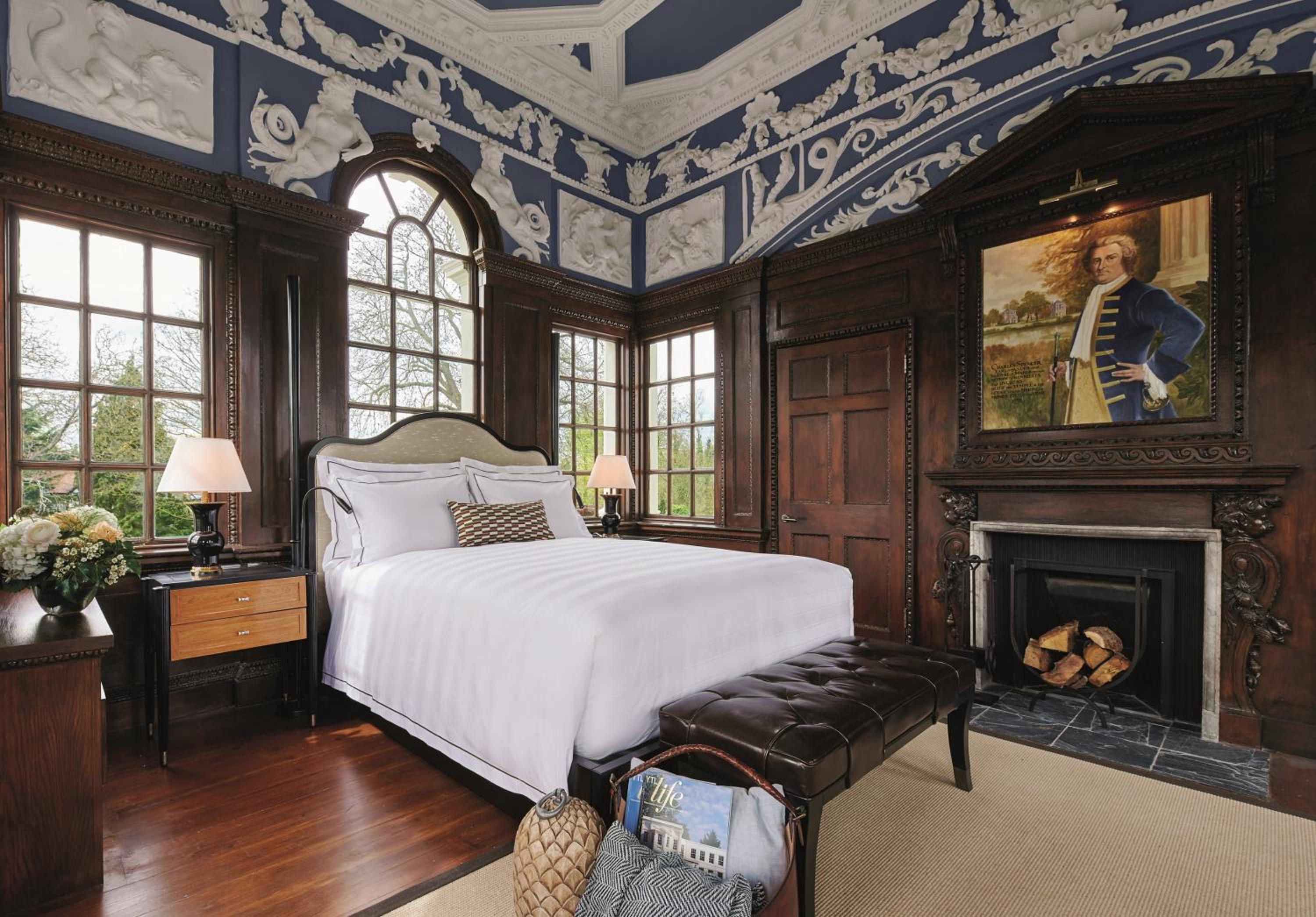 Wedgewood Suite photo 2
