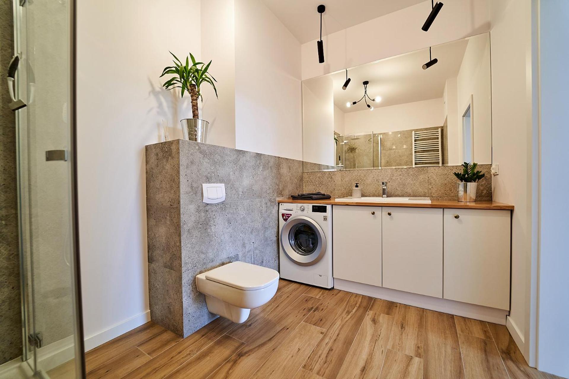 One-Bedroom Apartment - Photo 2