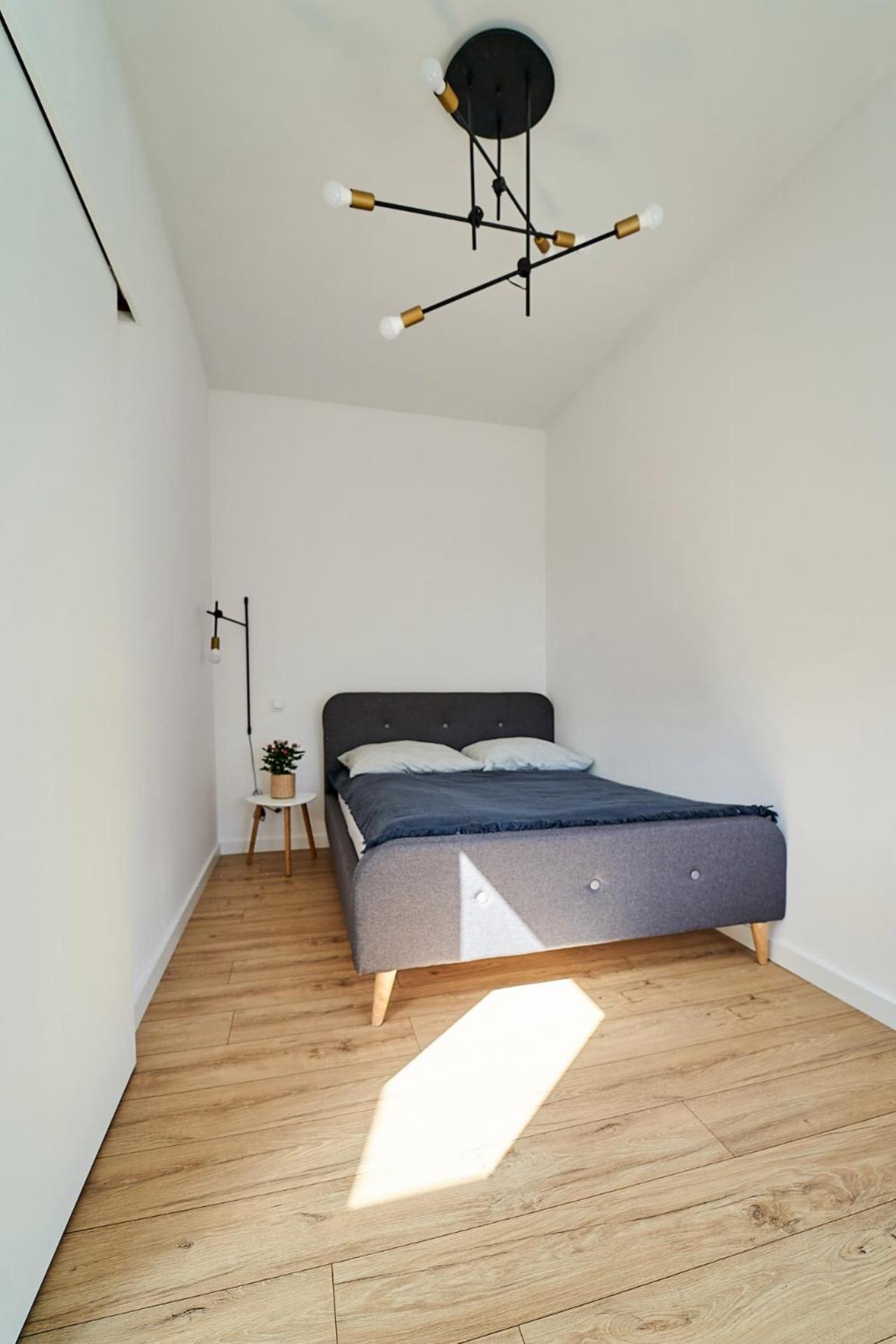 One-Bedroom Apartment - Photo 13