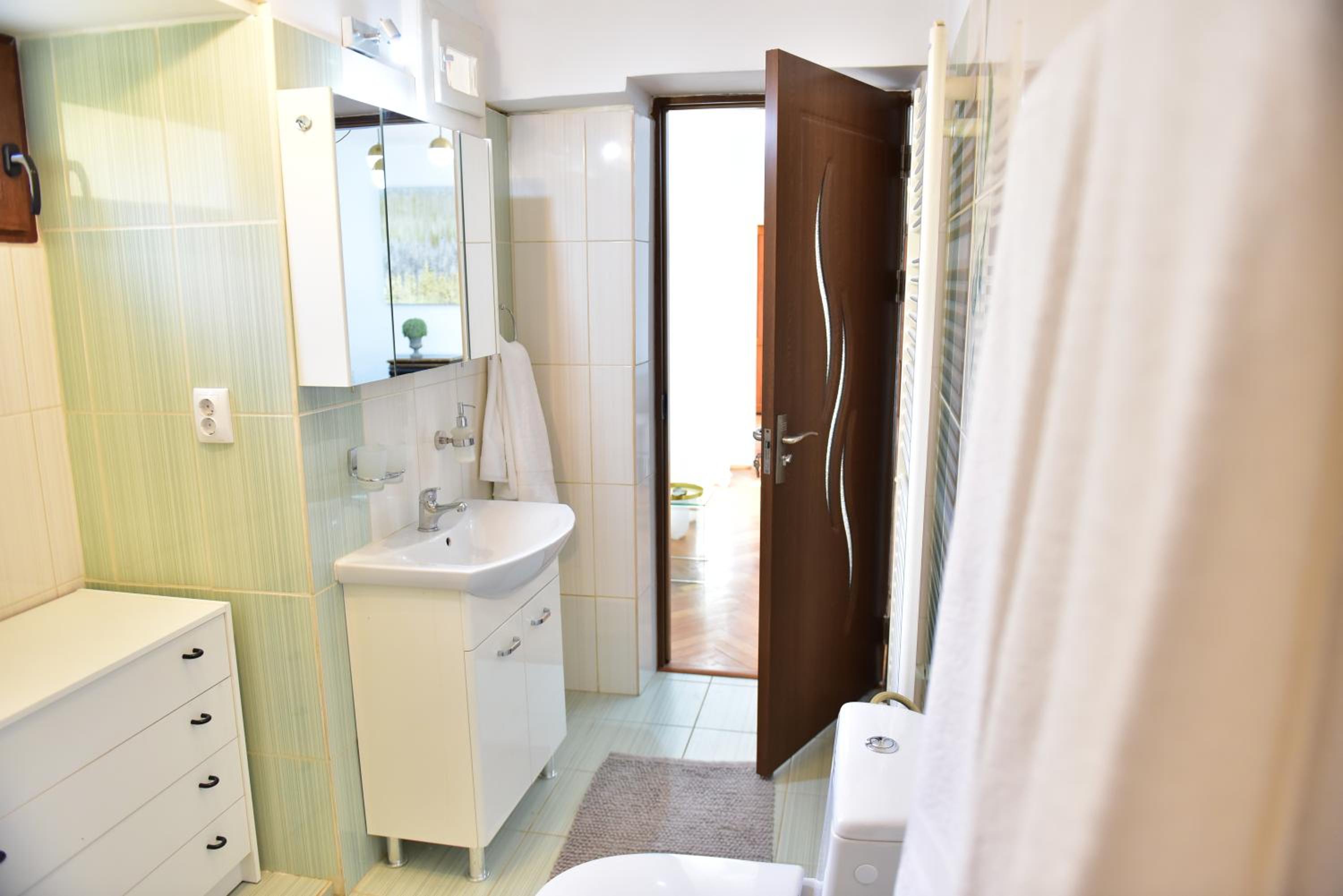 Two-Bedroom Apartment - Photo 7