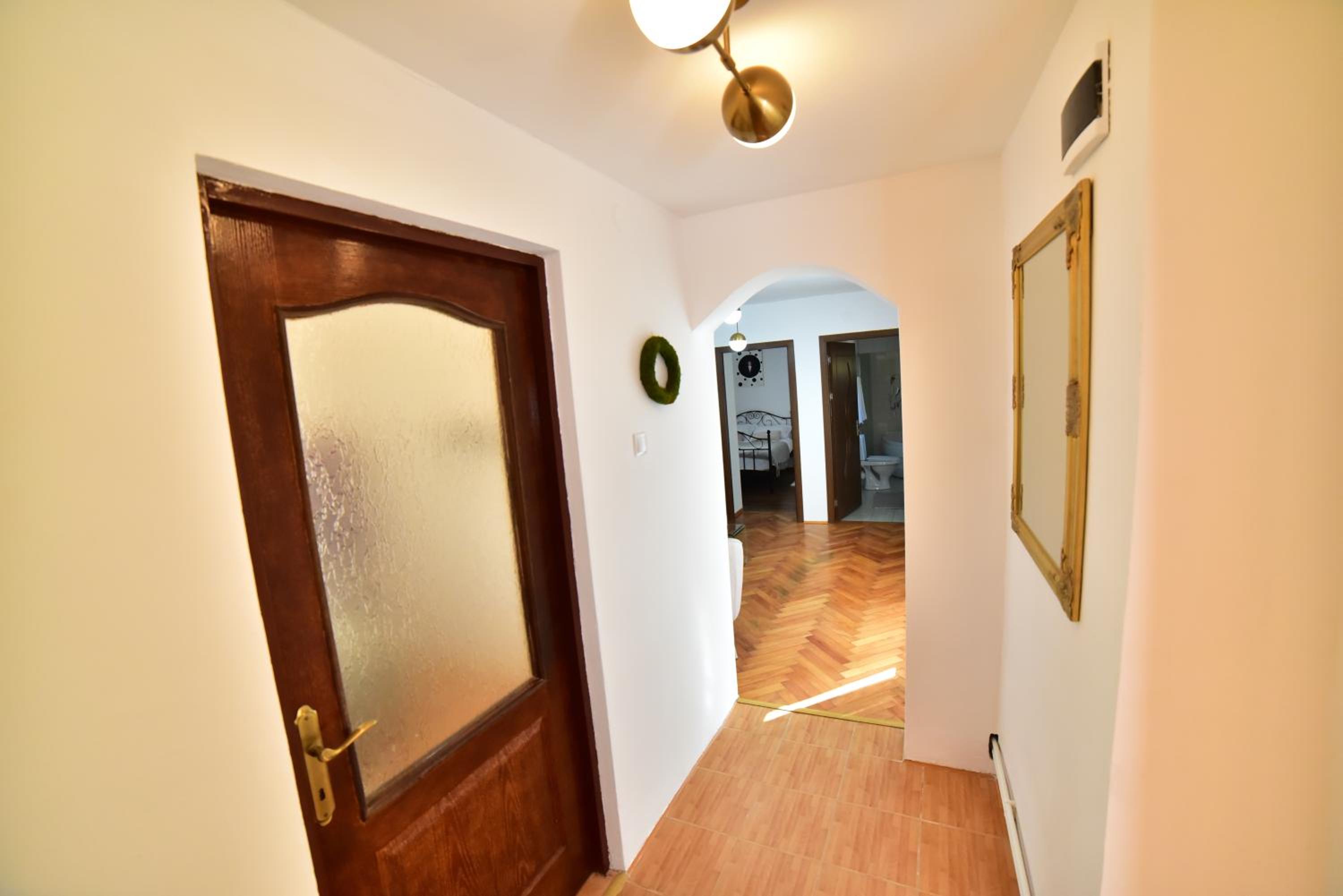 Two-Bedroom Apartment - Photo 16