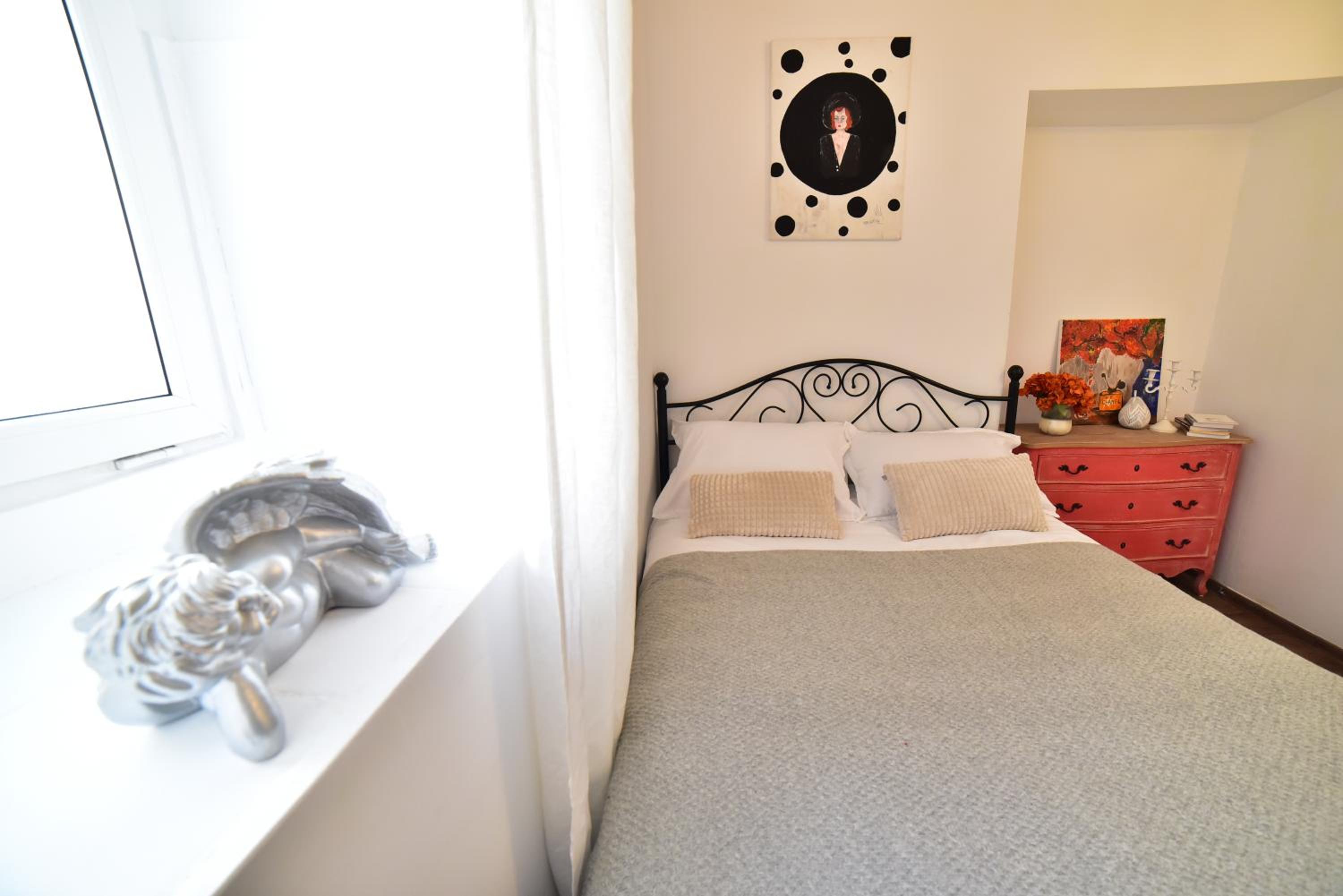 Two-Bedroom Apartment - Photo 21