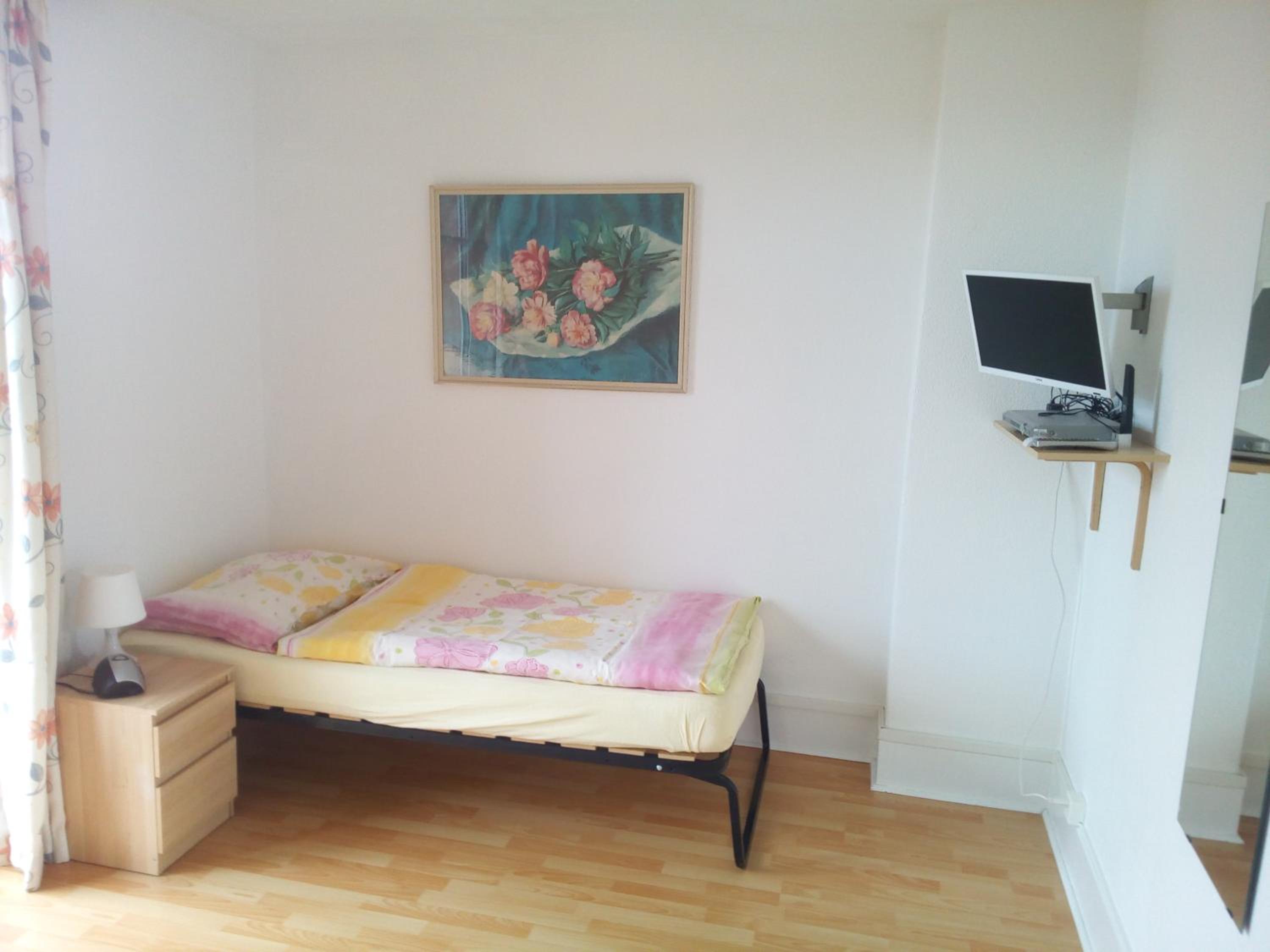 Single Room with Balcony photo 2