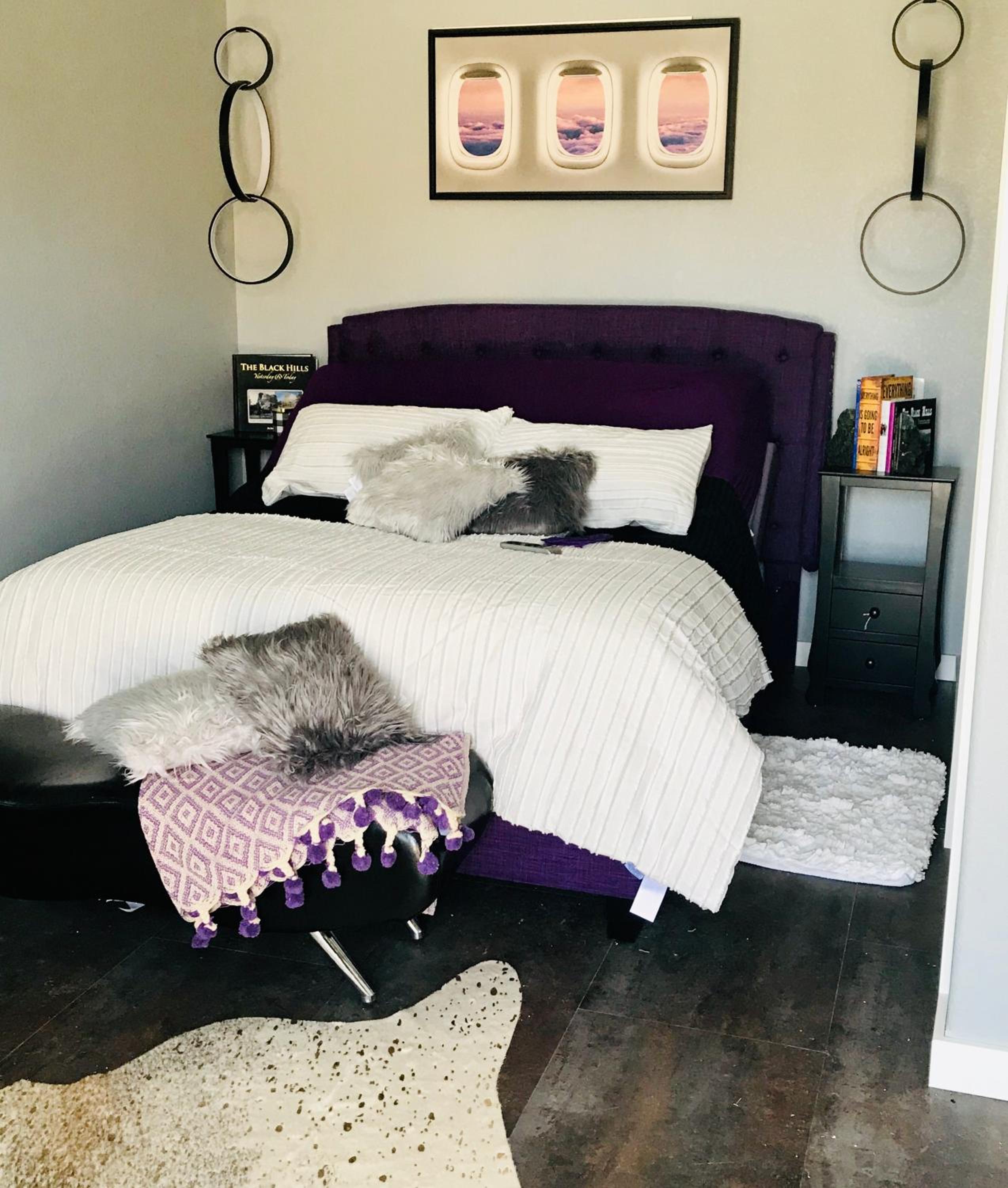 Deluxe Queen Studio