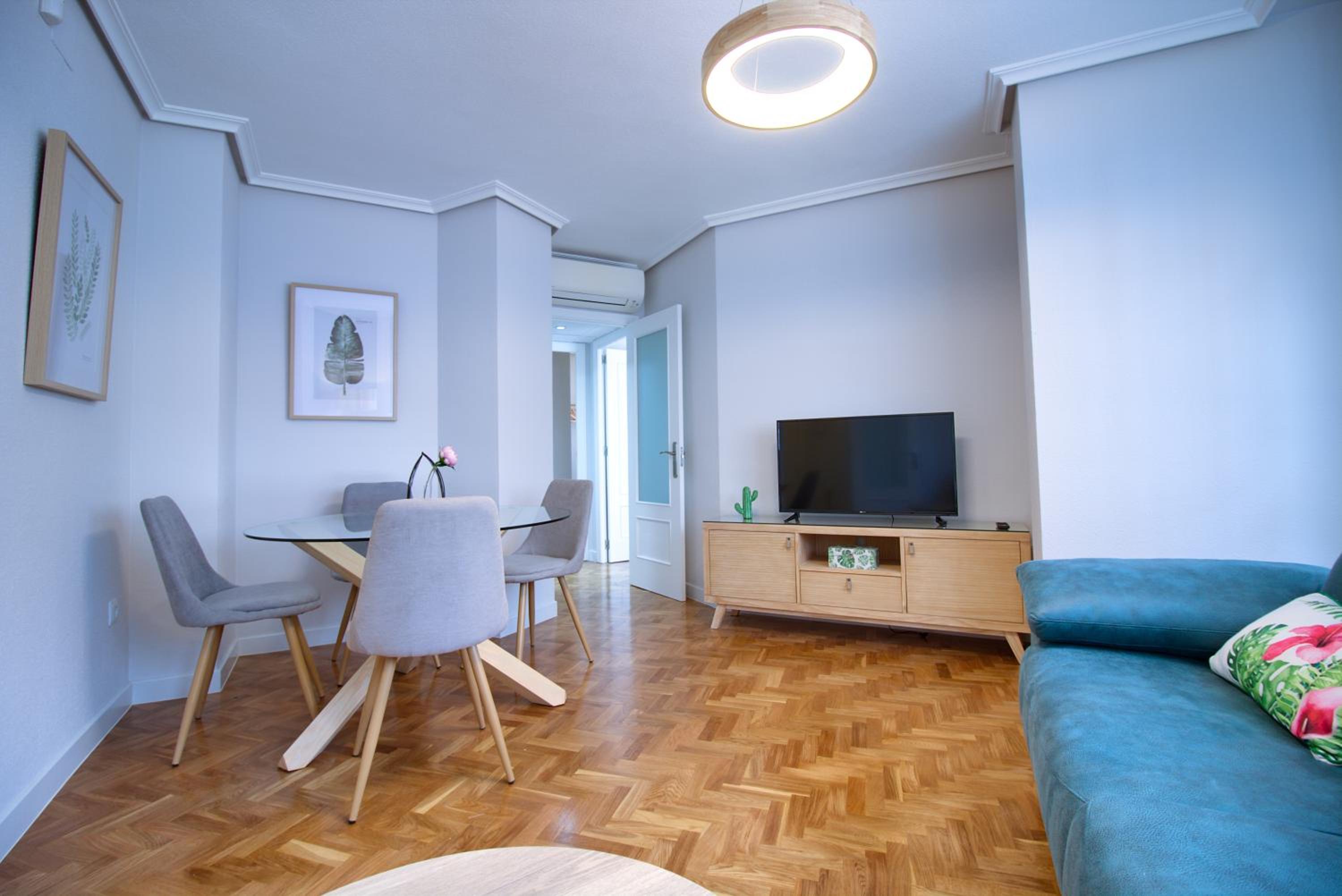 Deluxe Apartment - Photo 1