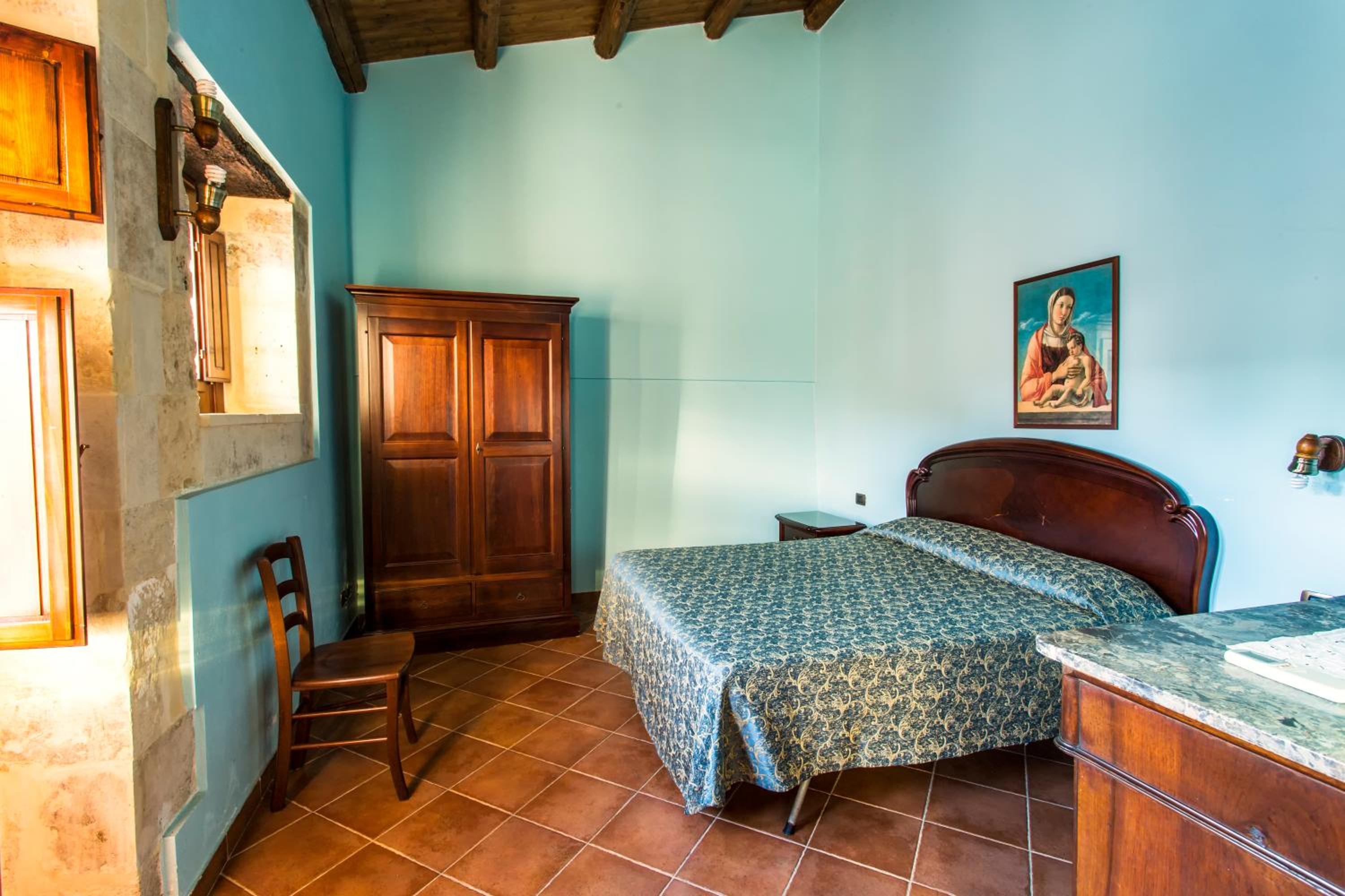 Two-Bedroom Apartment with patio and pool view