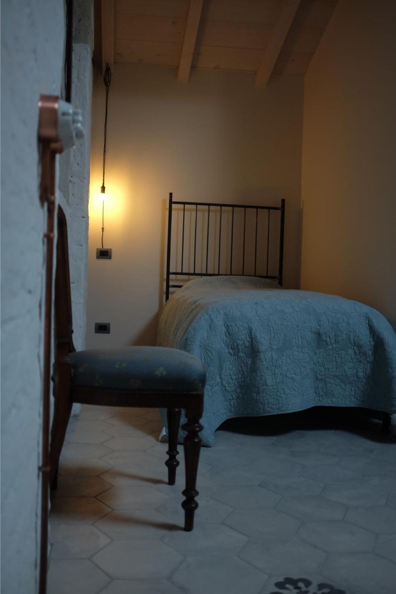 Apartment - Split Level photo 2