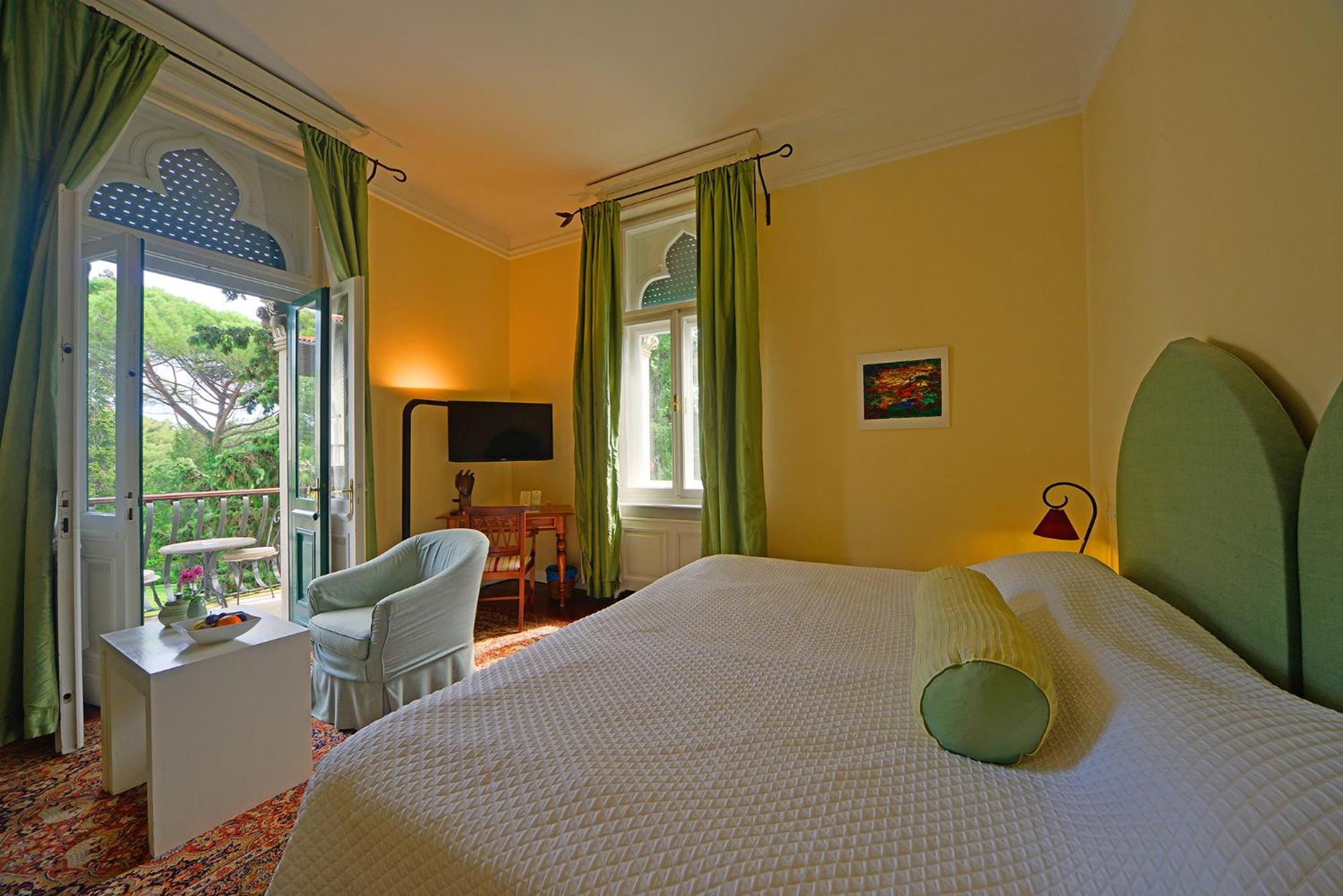Standard Twin Room with Balcony photo 1
